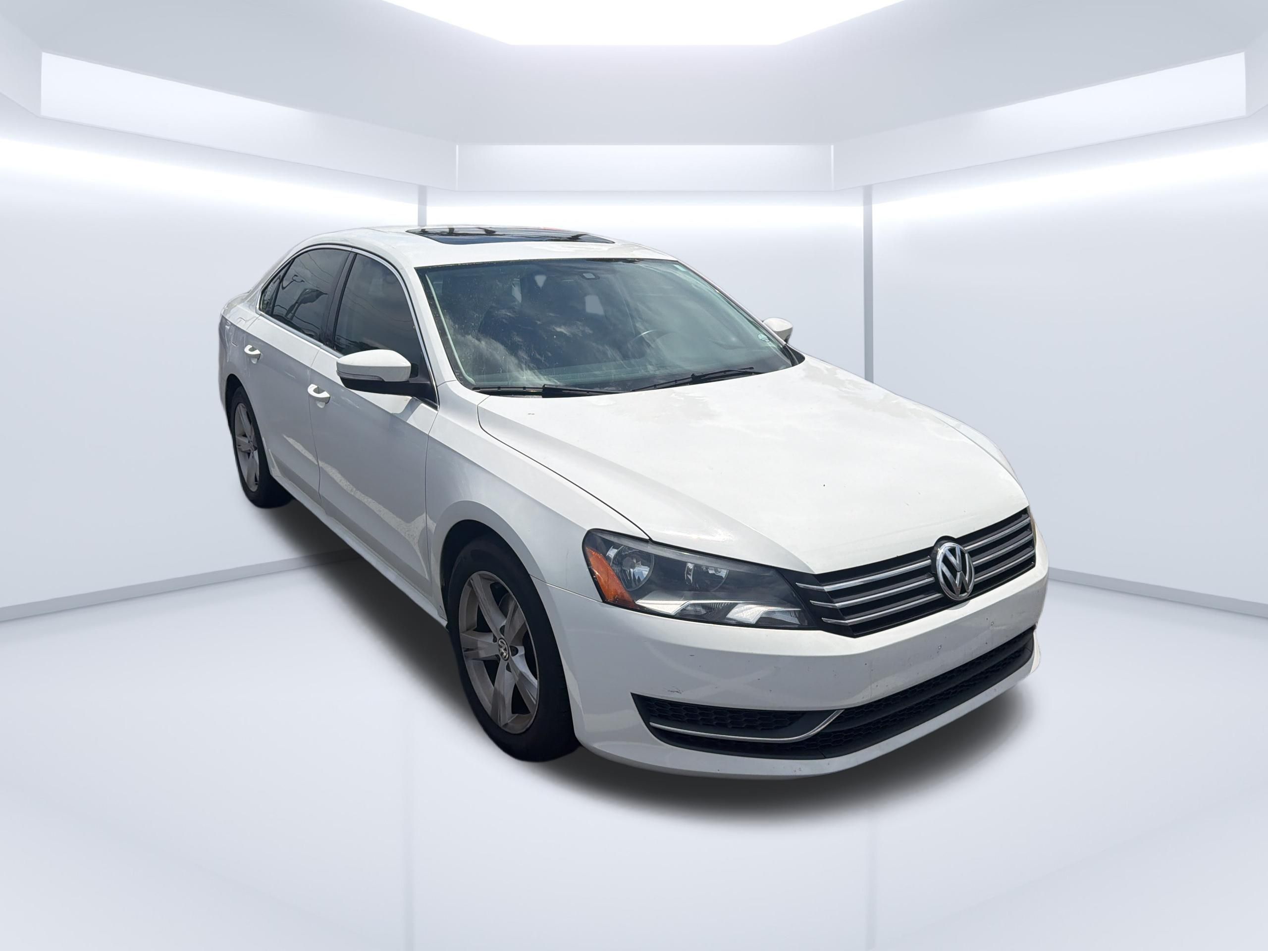 2013 Volkswagen Passat 2.5L SE's photo