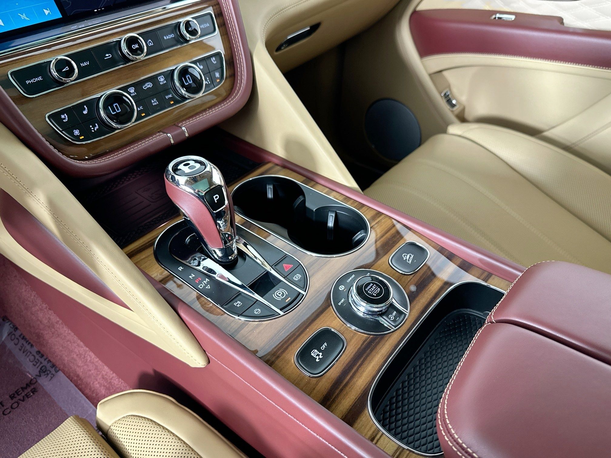 new 2025 Bentley Bentayga car