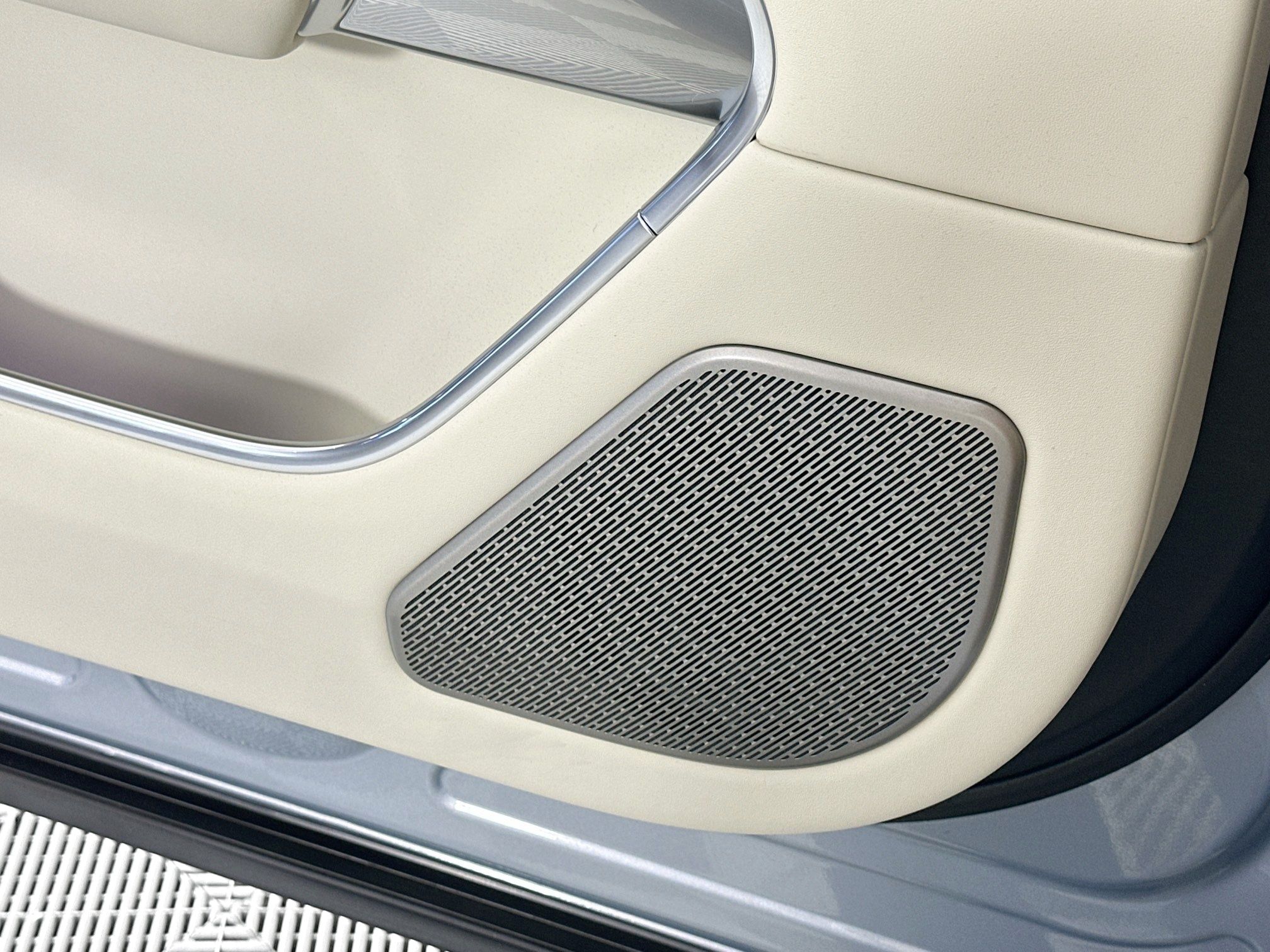 new 2026 Land Rover Range Rover car, priced at $201,935