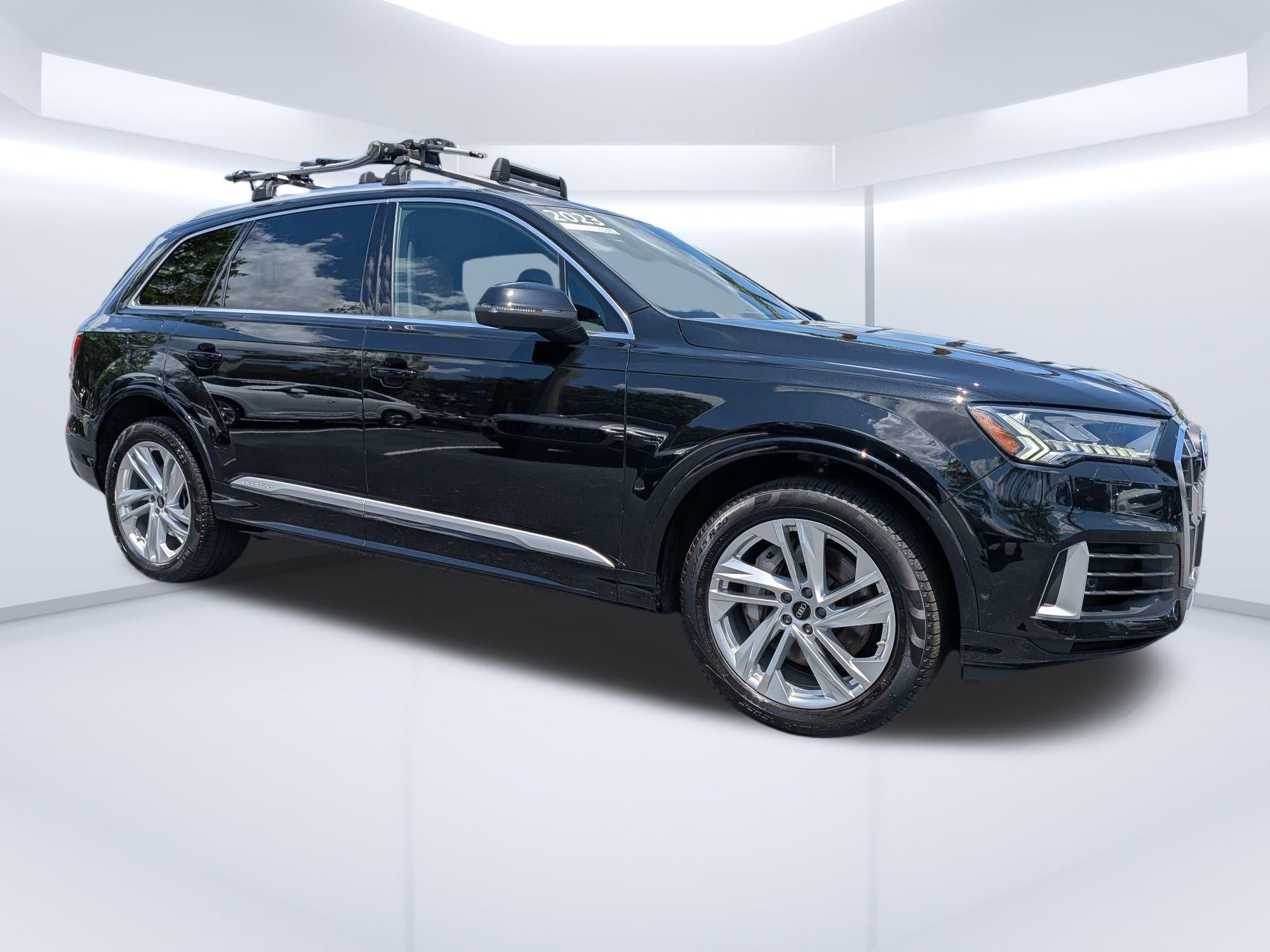 2023 Audi Q7 55 Premium quattro Tiptronic's photo