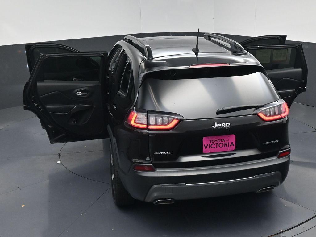 2022 Jeep Cherokee Limited Black at Community Toyota