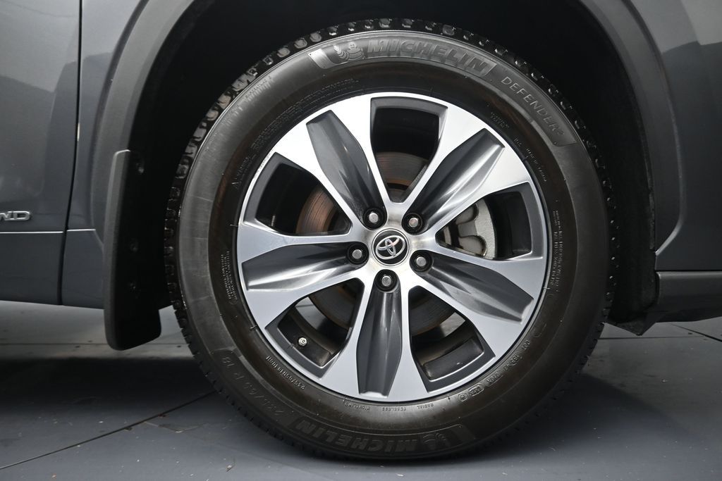 2023 Toyota Highlander Hybrid XLE - 4