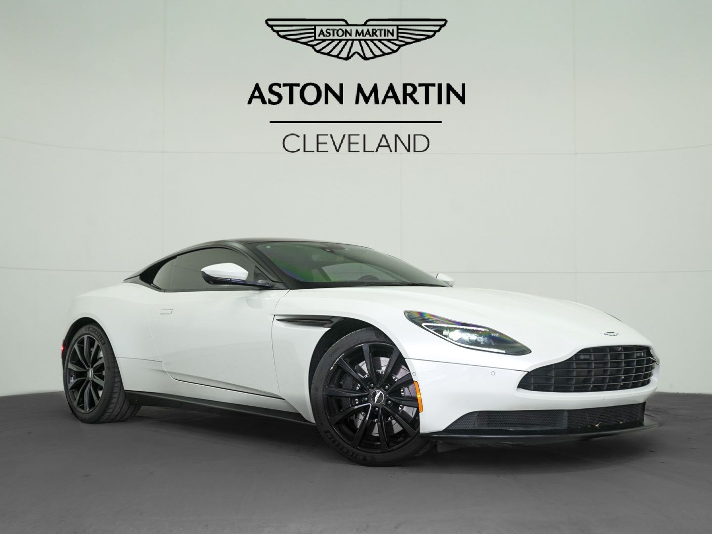 2018 Aston Martin DB11 V8 Coupe RWD