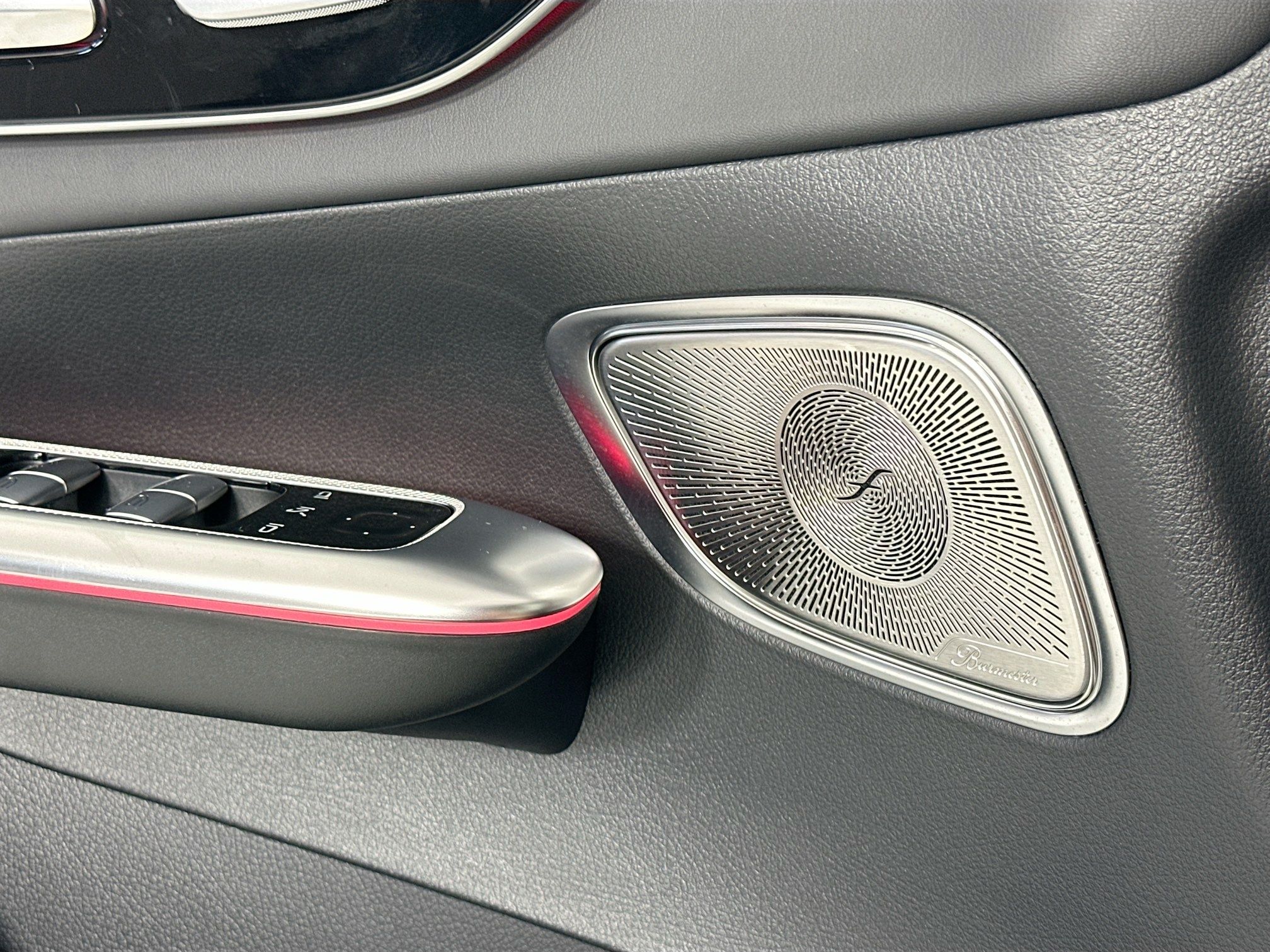 used 2025 Mercedes-Benz GLC car, priced at $89,998