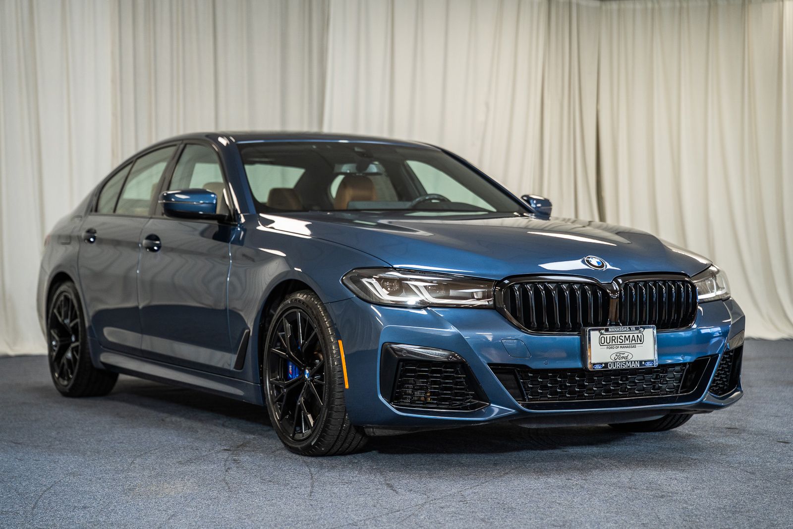 Arctic Race Blue Metallic 2023 BMW 5 Series Sedan All-Wheel Drive 8-Speed Automatic