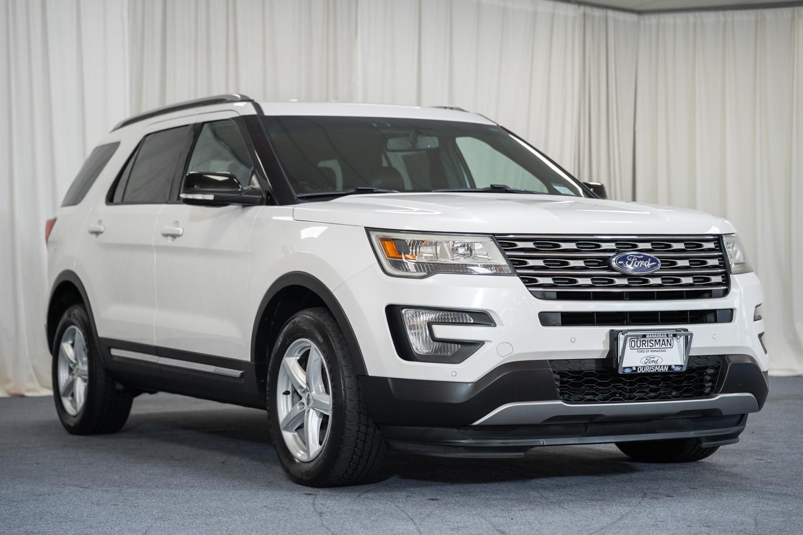 White Platinum Metallic Tri-Coat 2016 Ford Explorer SUV / Crossover All-Wheel Drive 6-Speed Automatic