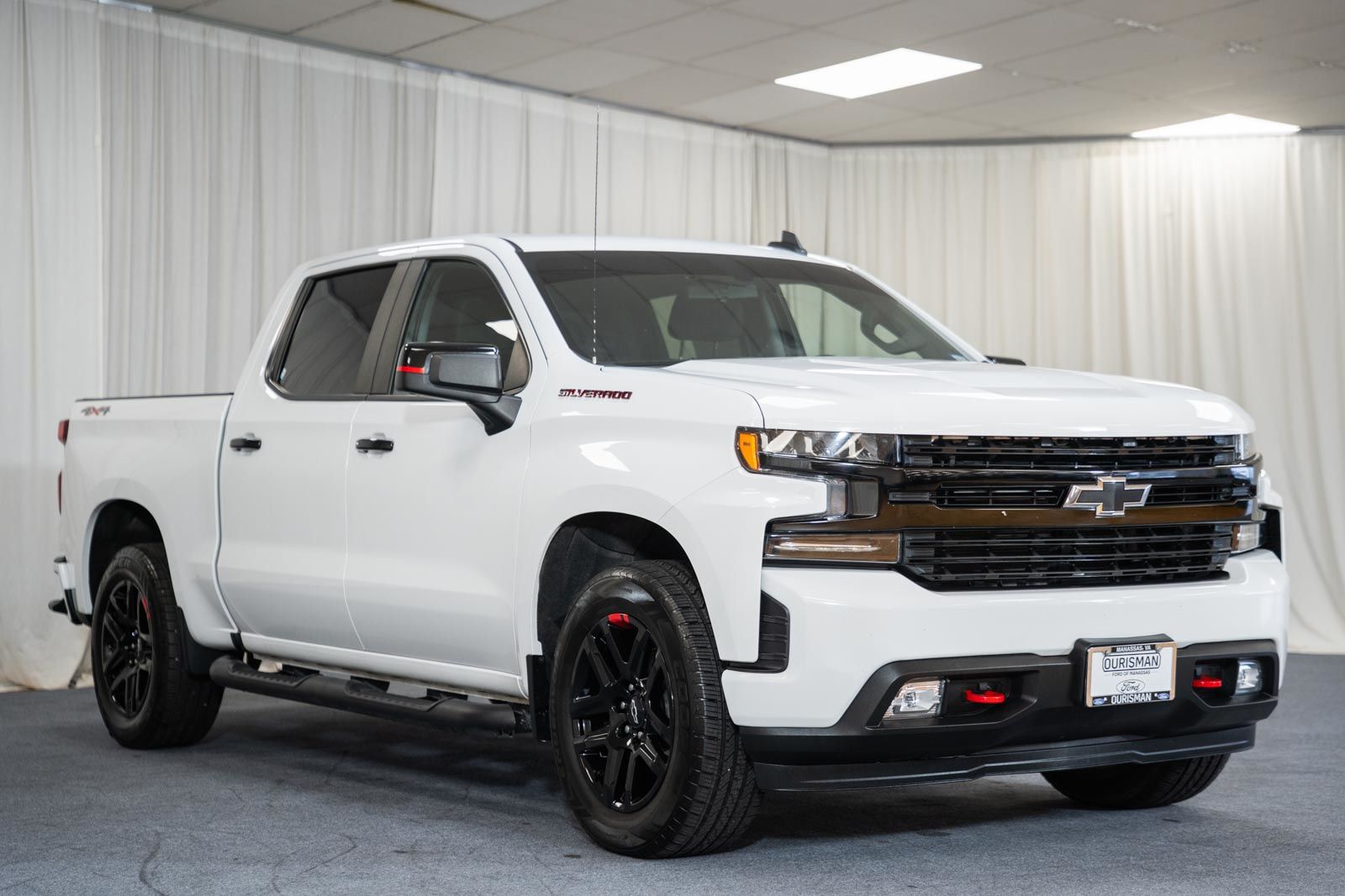 Summit White 2022 Chevrolet Silverado 1500 Pickup Truck Four-Wheel Drive 8-Speed Automatic