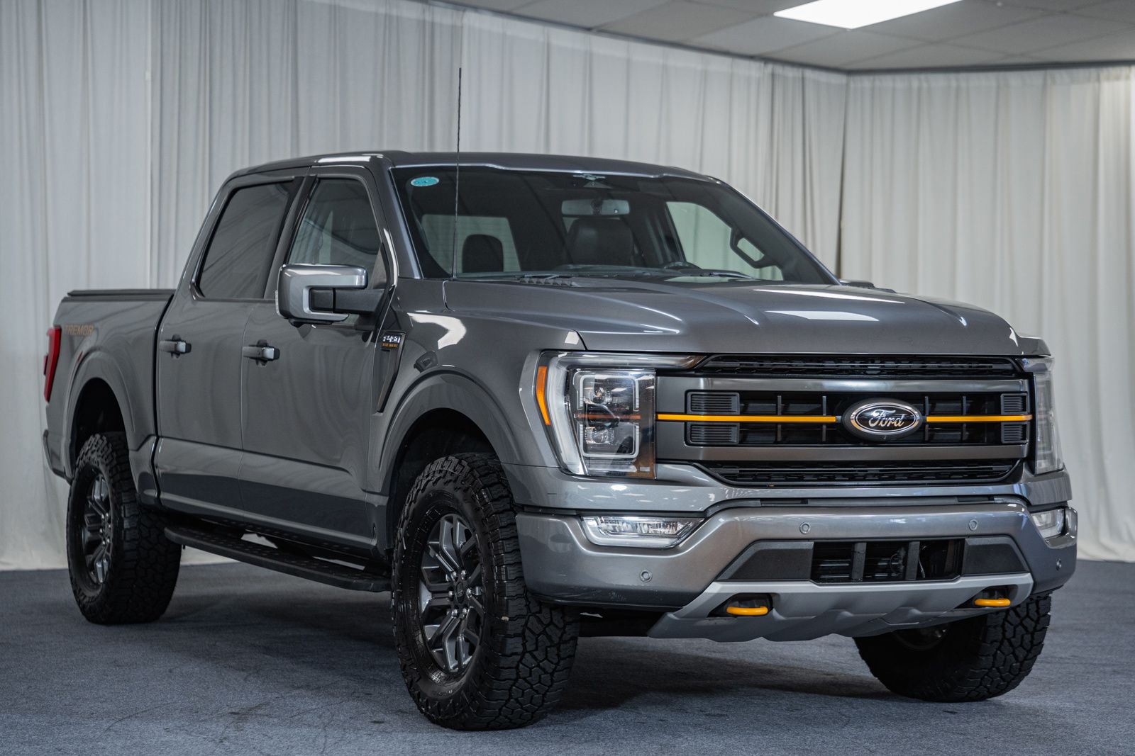 Carbonized Gray Metallic 2023 Ford F-150 Pickup Truck Four-Wheel Drive Automatic