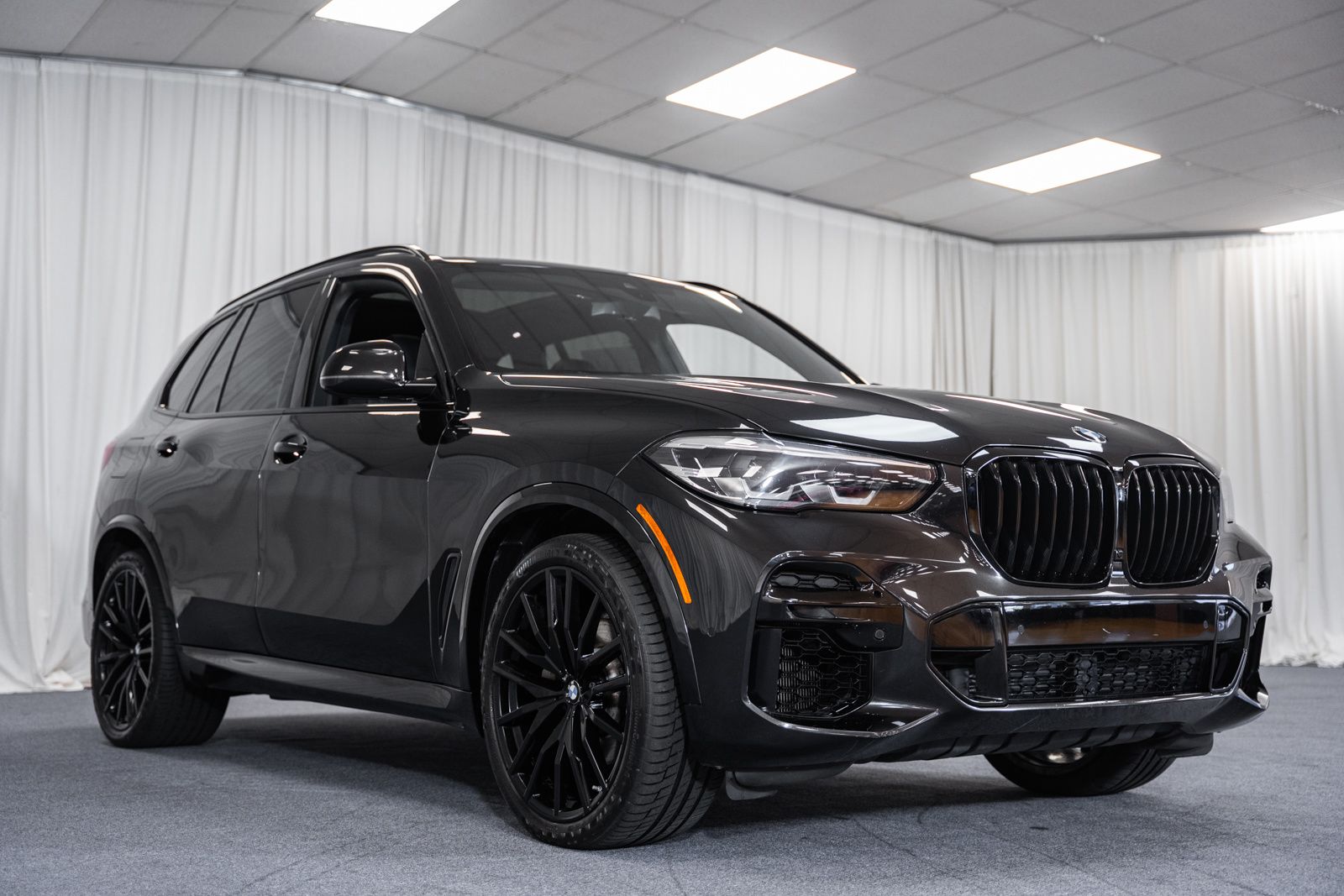 Black Sapphire Metallic 2023 BMW X5 xDrive40i AWD SUV / Crossover All-Wheel Drive 8-Speed Automatic