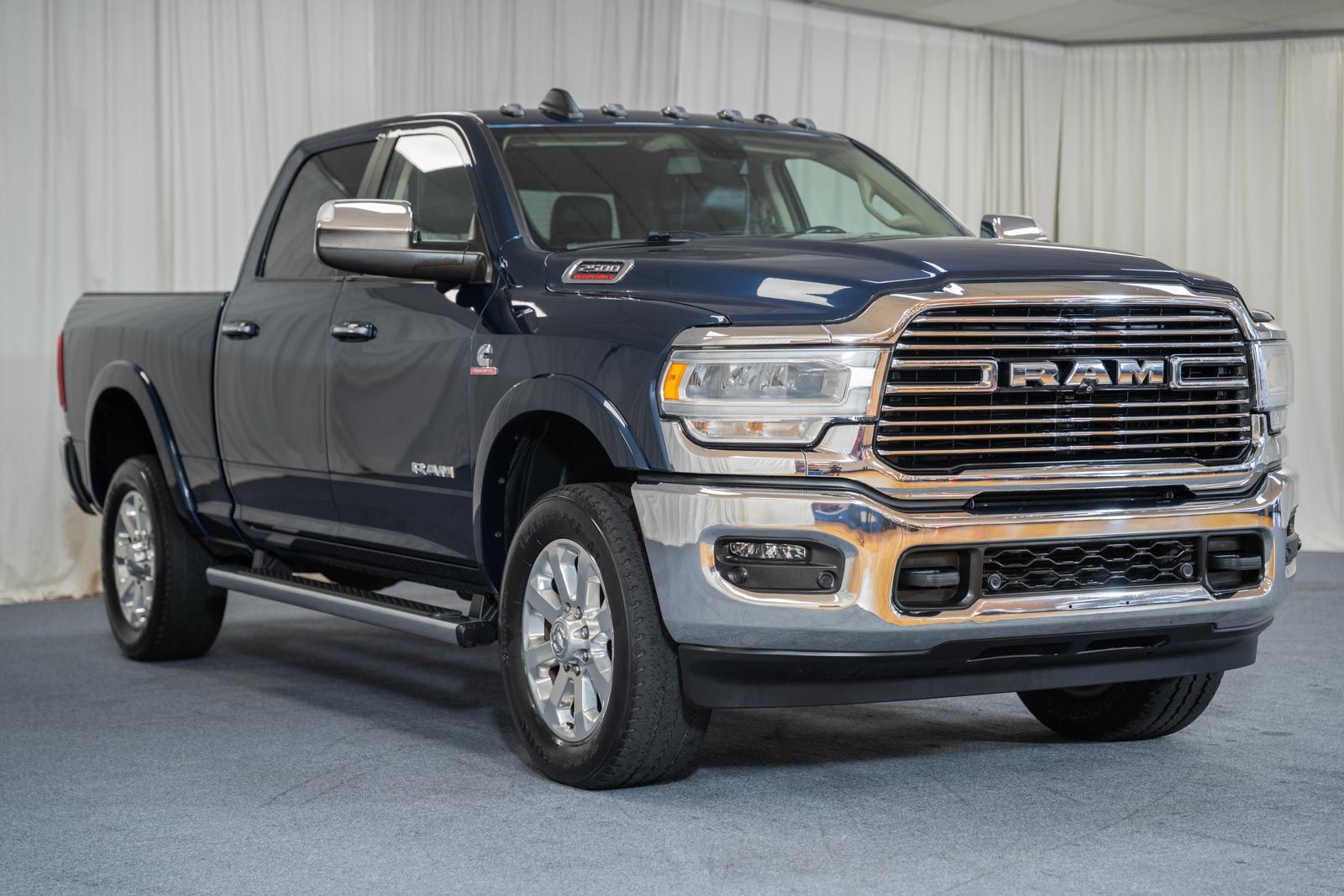 Patriot Blue Pearlcoat 2022 RAM 2500 Pickup Truck Four-Wheel Drive 6-Speed Automatic