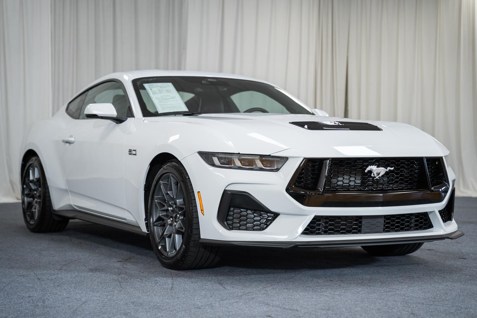 Oxford White 2025 Ford Mustang Coupe Rear-Wheel Drive Automatic