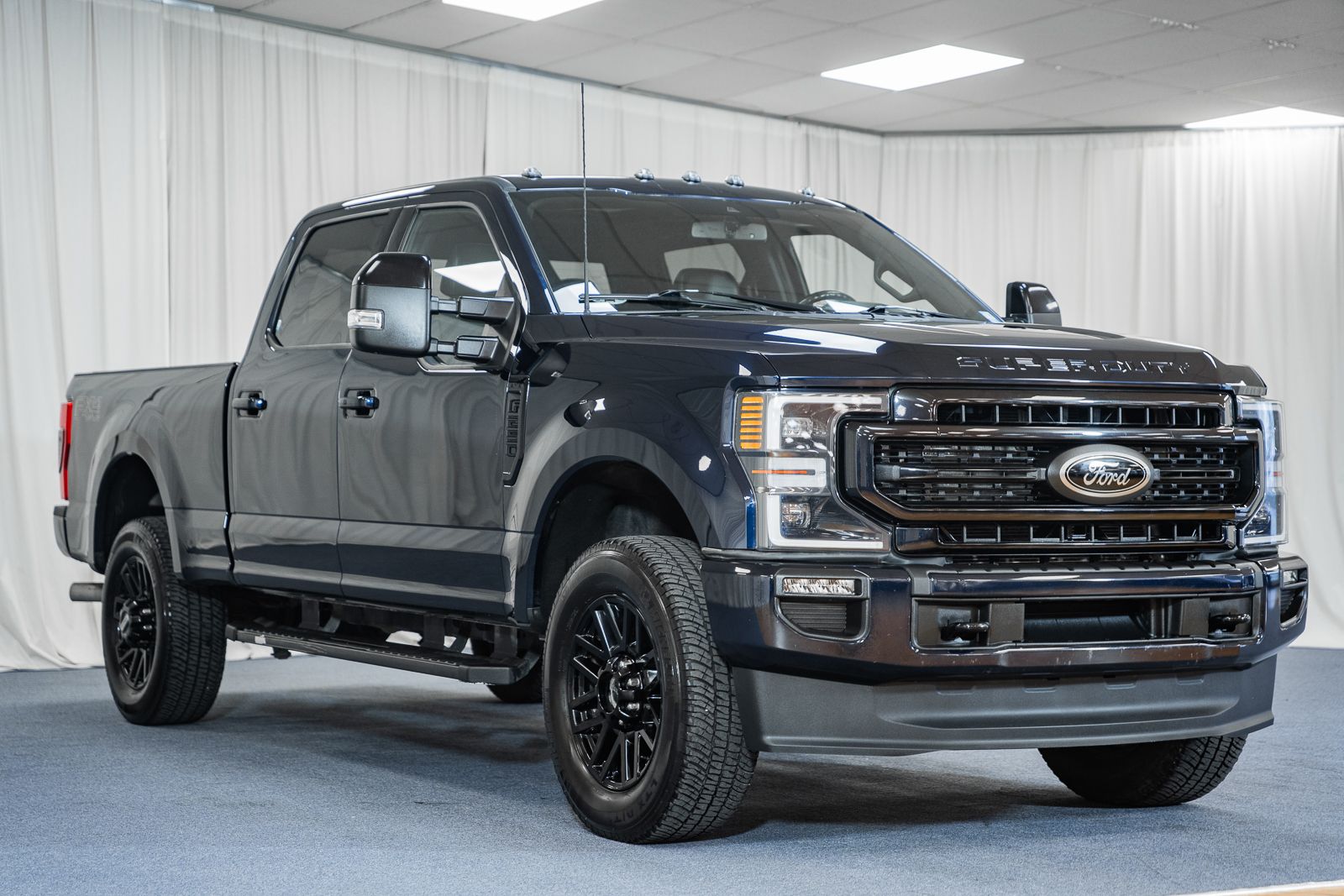 2022 Ford F-250 Super Duty Lariat Crew Cab 4WD
