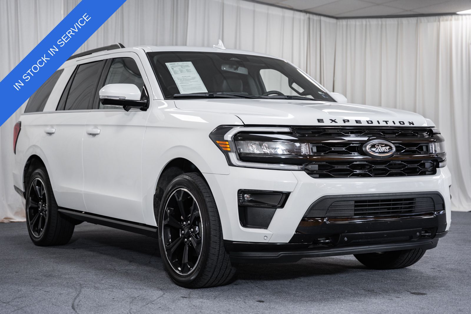 Star White Metallic Tri-Coat 2024 Ford Expedition SUV / Crossover Four-Wheel Drive Automatic