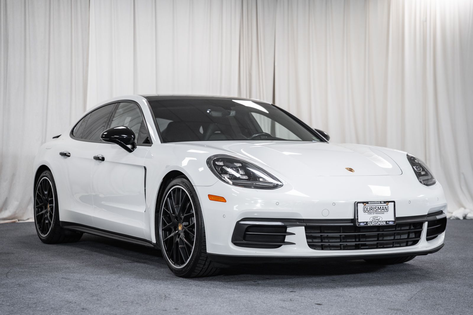 Carrara White Metallic 2018 Porsche Panamera 4 AWD Sedan All-Wheel Drive 8-Speed Automatic
