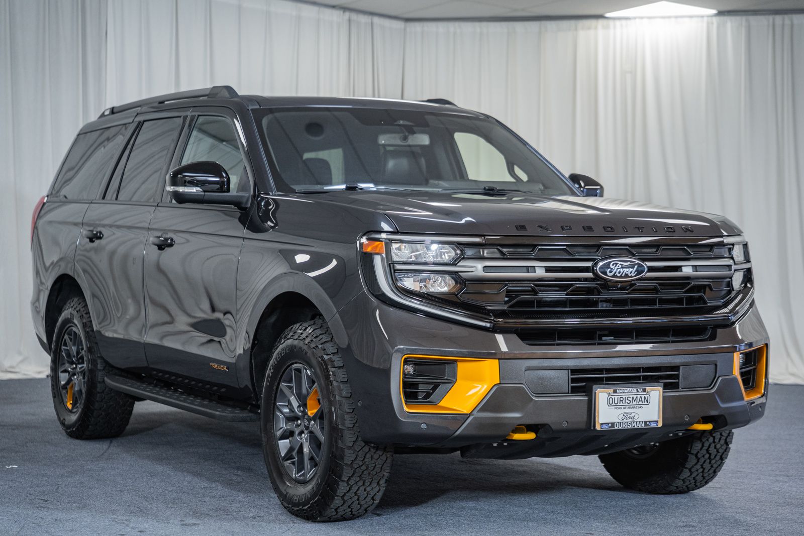 Dark Matter Gray Metallic 2025 Ford Expedition SUV / Crossover Four-Wheel Drive Automatic