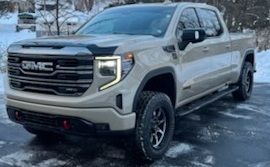 2022 GMC Sierra 1500 AT4 Crew Cab 4WD
