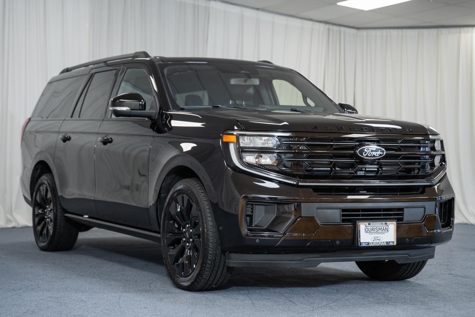 Agate Black Metallic 2025 Ford Expedition SUV / Crossover Four-Wheel Drive Automatic