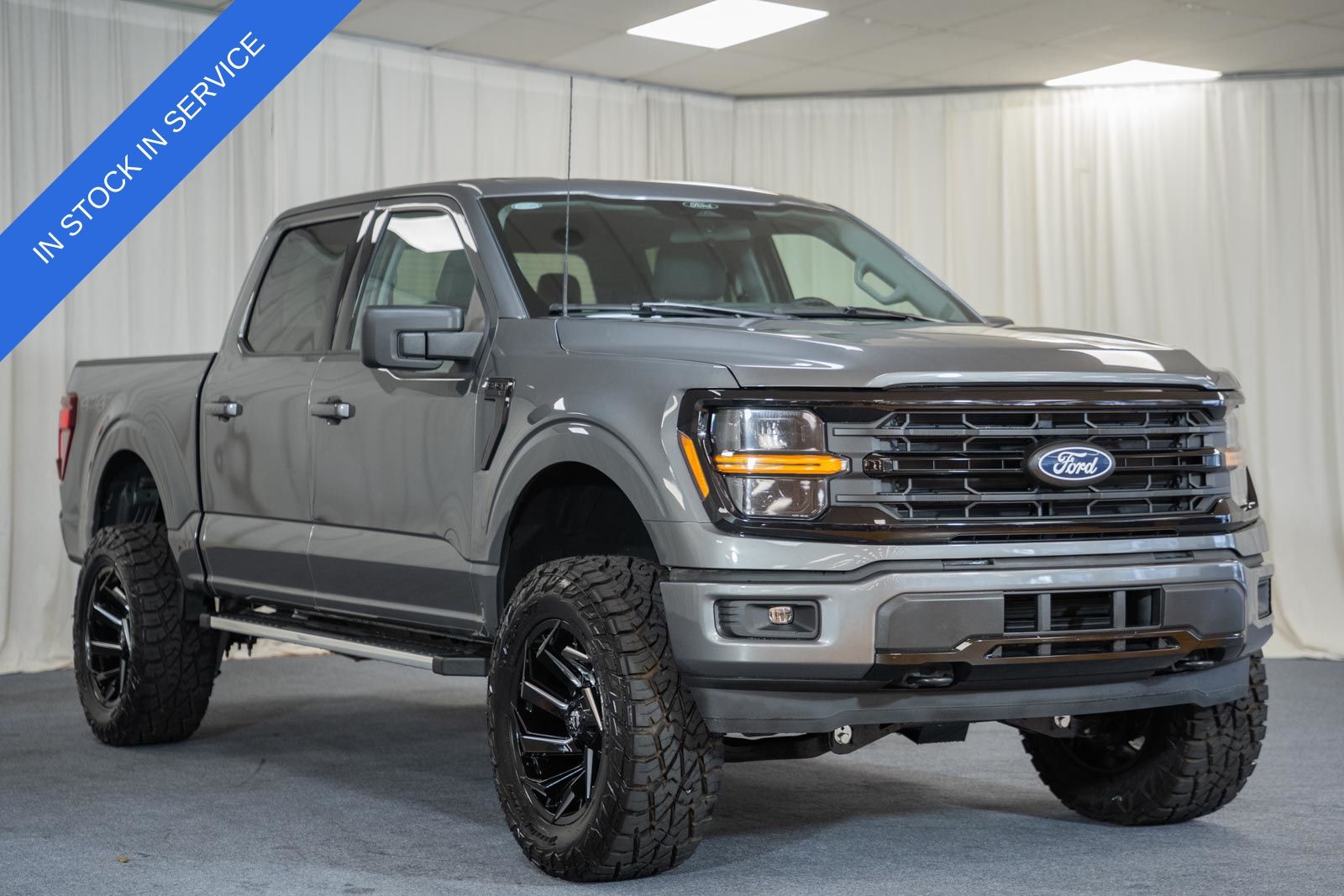 Carbonized Gray Metallic 2025 Ford F-150 Pickup Truck Four-Wheel Drive Automatic