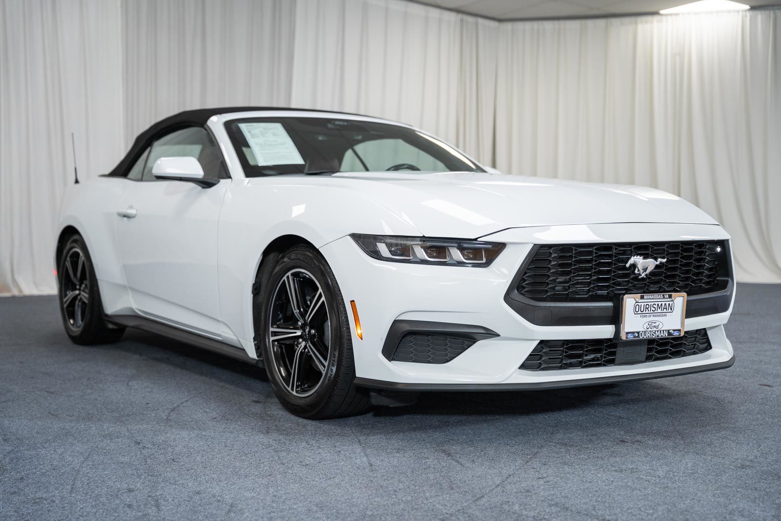Oxford White 2024 Ford Mustang Convertible Rear-Wheel Drive Automatic