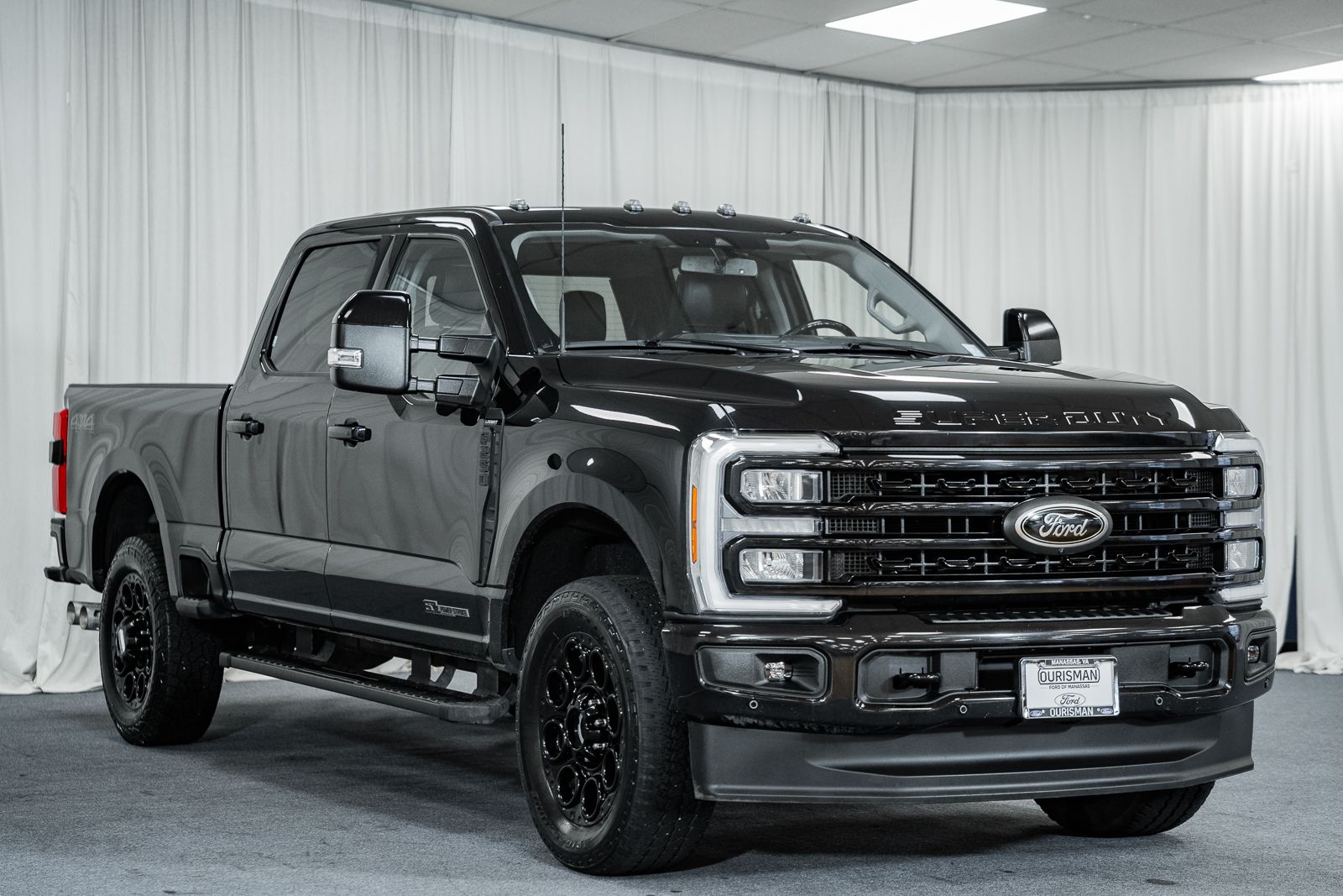 2024 Ford F-250 Super Duty Lariat Crew Cab 4WD