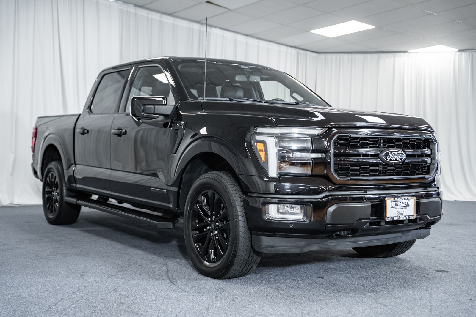 Agate Black Metallic 2024 Ford F-150 Pickup Truck Four-Wheel Drive Automatic