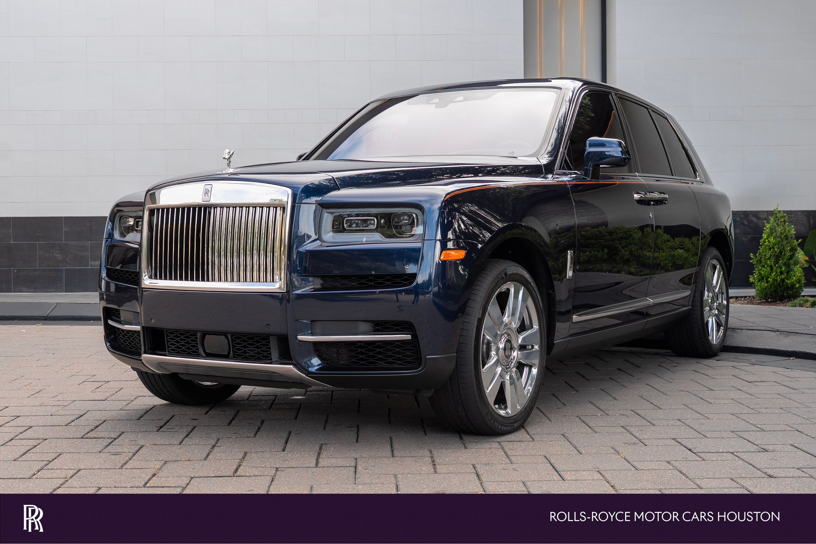 2024 Rolls-Royce Cullinan -'s photo