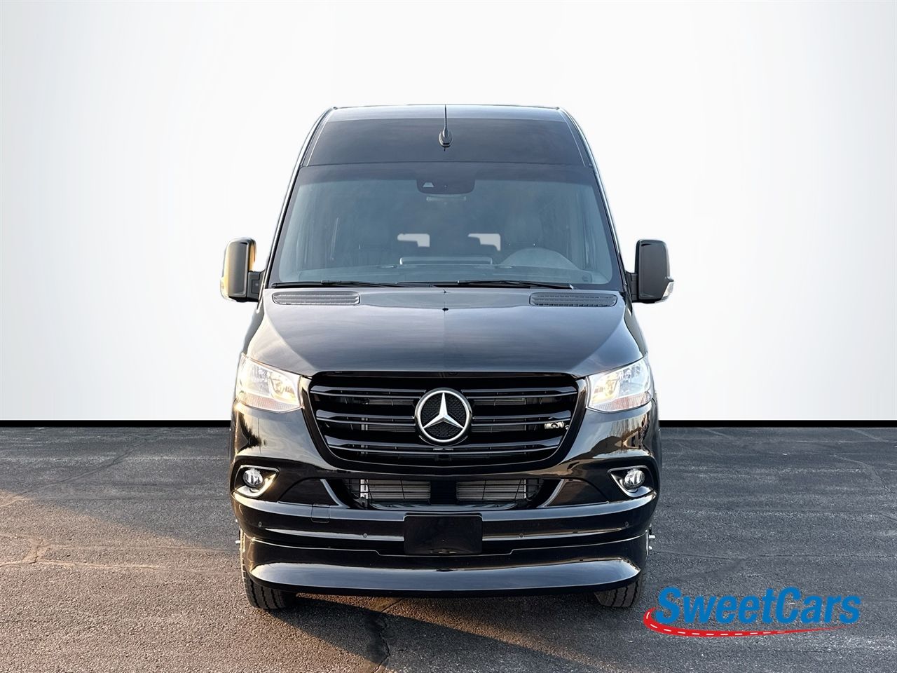 2023 Mercedes-Benz Sprinter 3500XD 170 Ext WB High Roof 4x4's photo