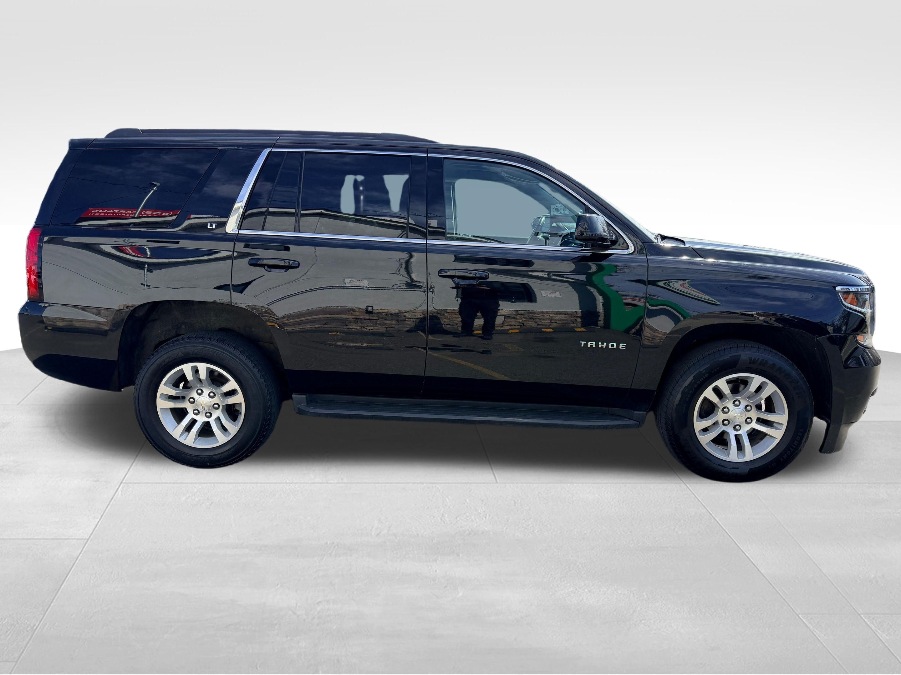 View vehicle photo 4