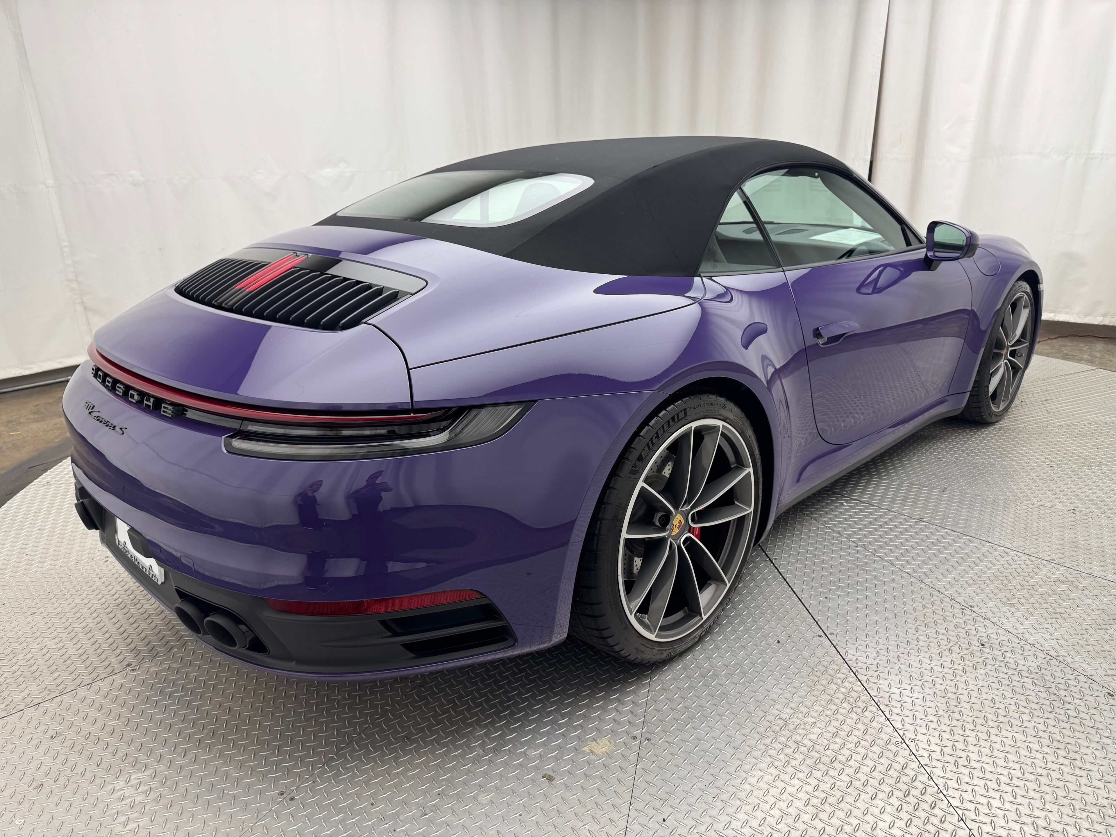 Thumbnail: 2023 Porsche 911 - 14