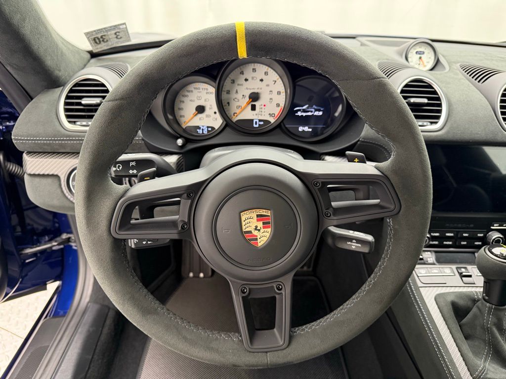 Thumbnail: 2025 Porsche  - 6
