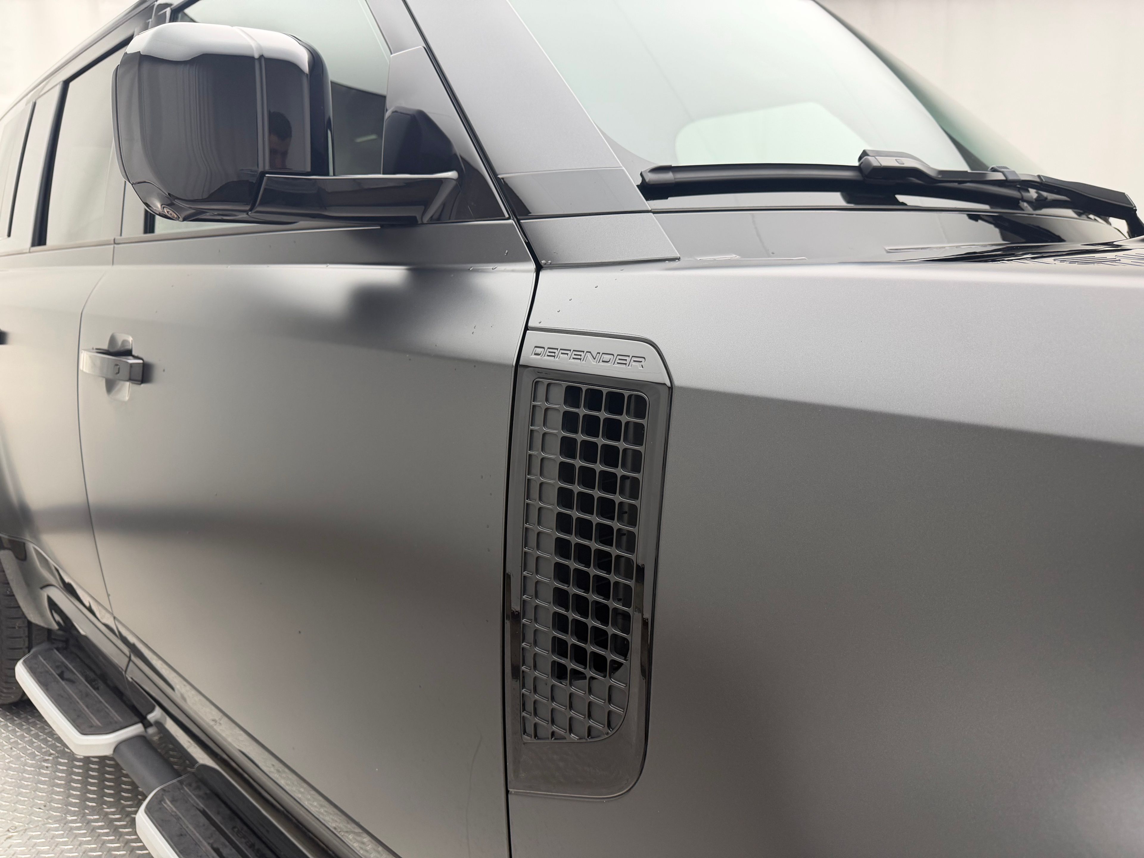 Thumbnail: 2023 Land Rover Defender - 16