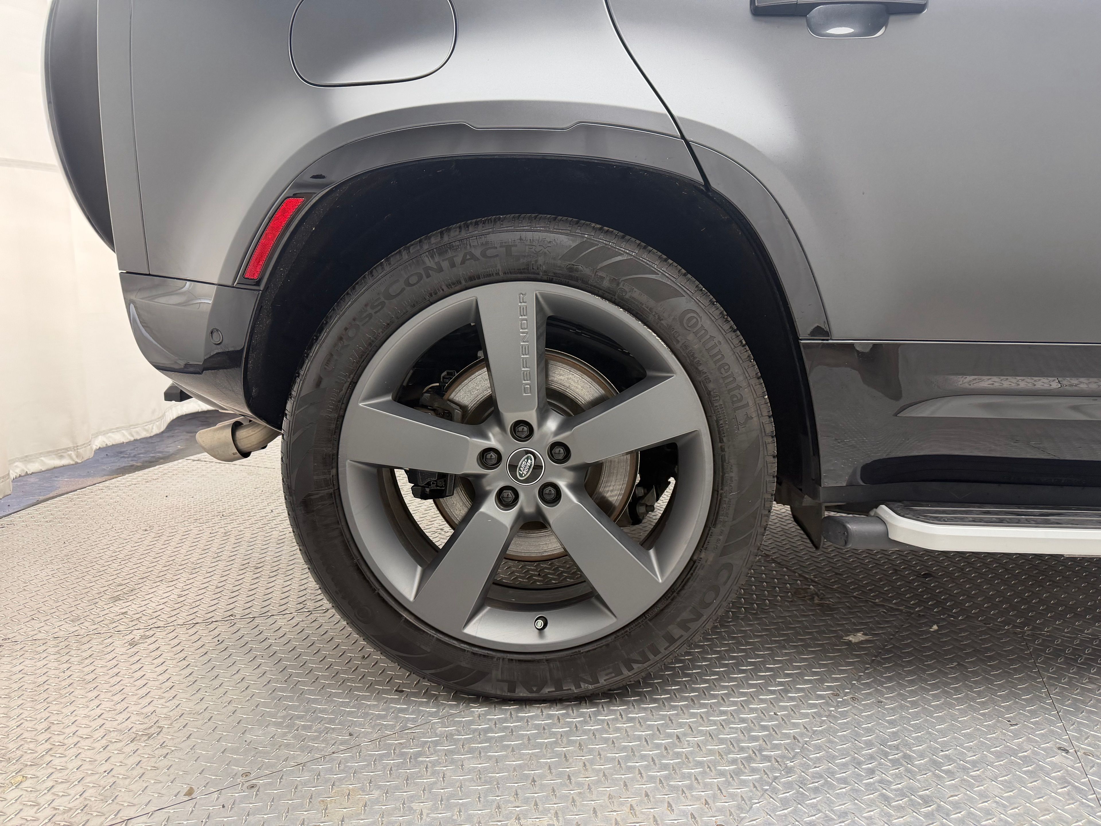 Thumbnail: 2023 Land Rover Defender - 13