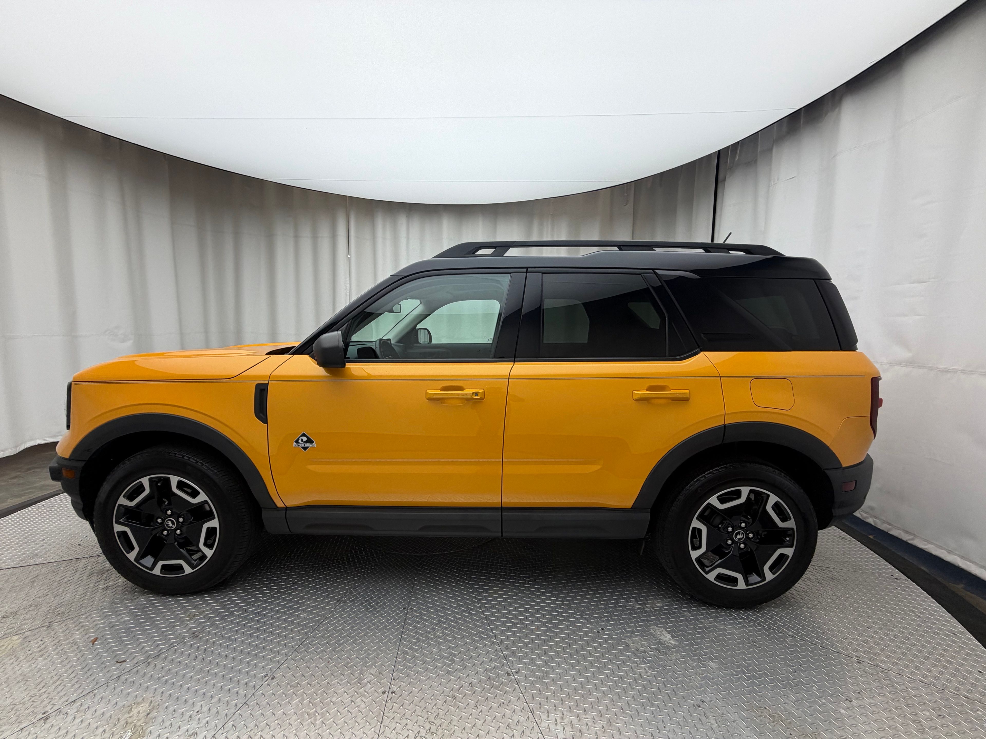 Thumbnail: 2022 Ford Bronco Sport - 2