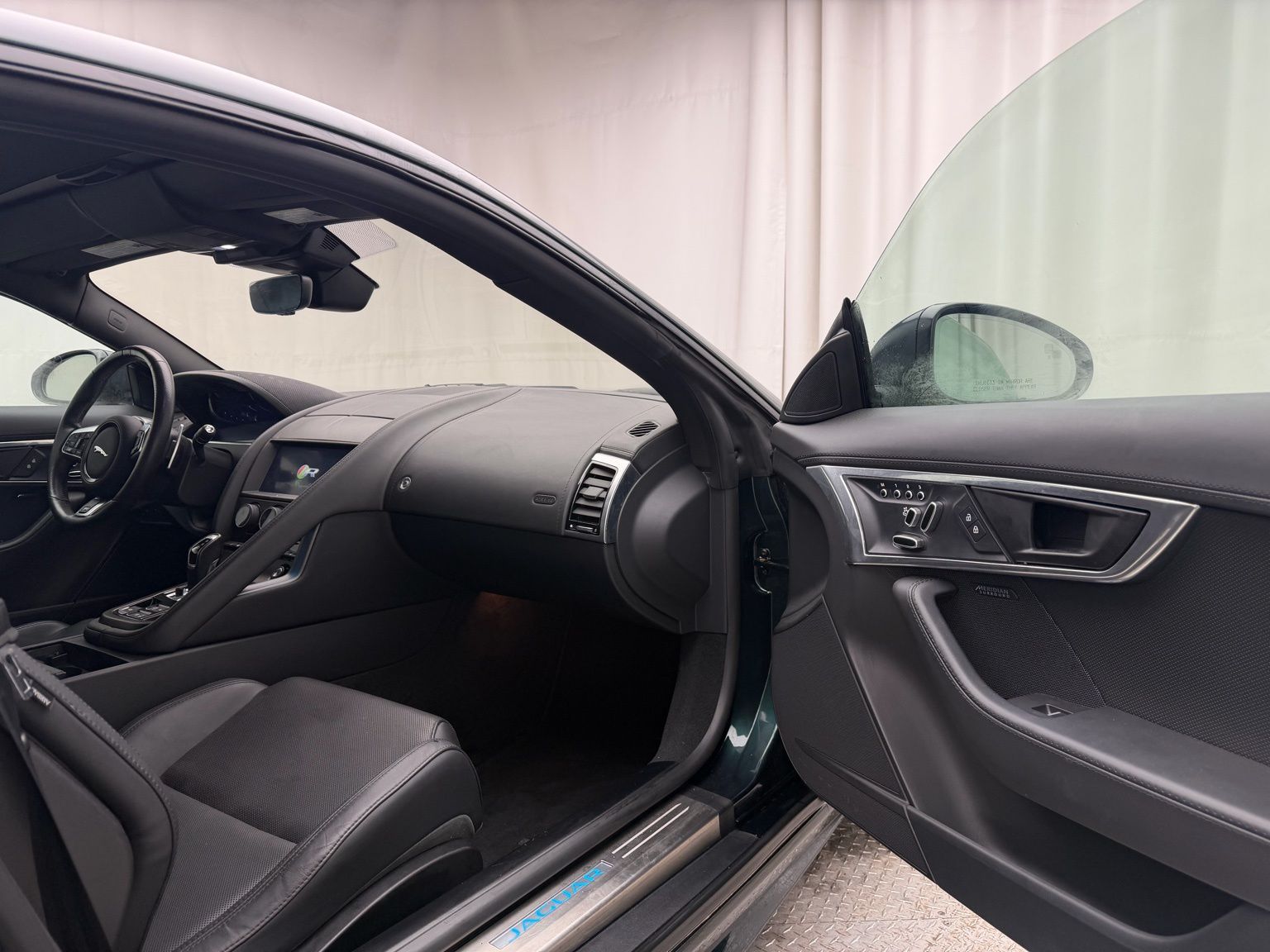 Thumbnail: 2021 Jaguar F-Type - 16