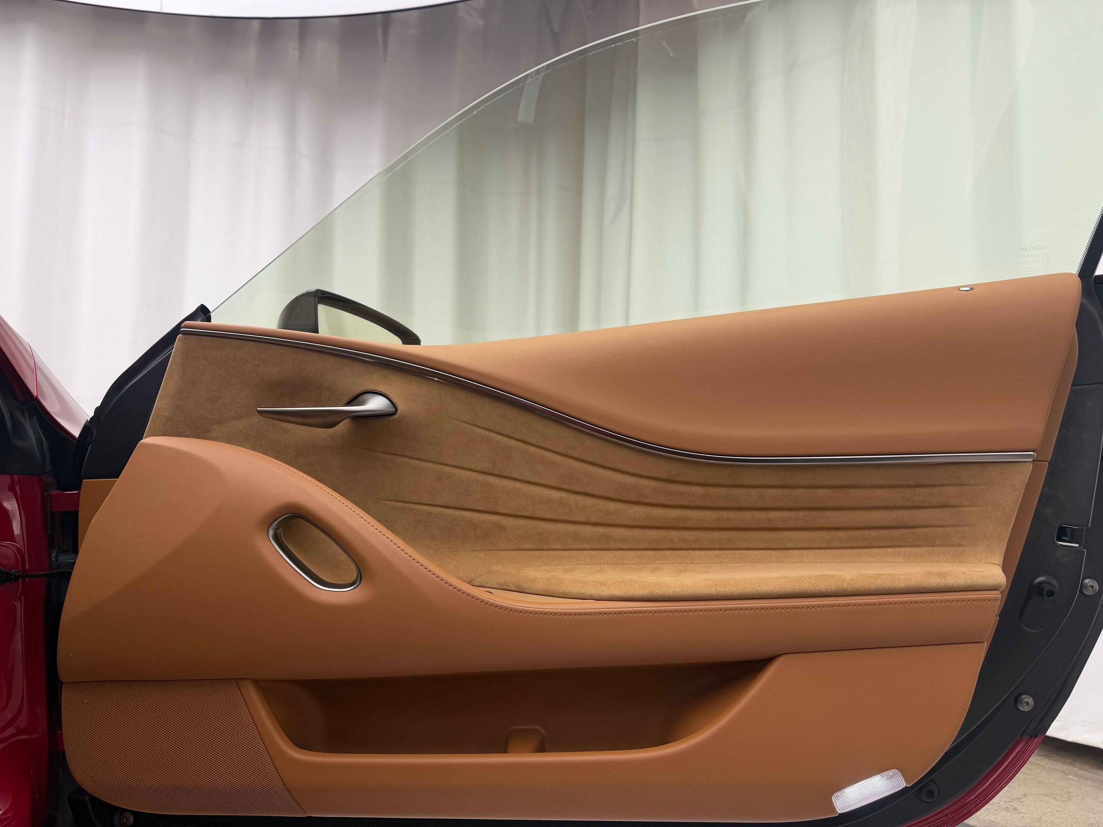 Thumbnail: 2018 Lexus LC - 19