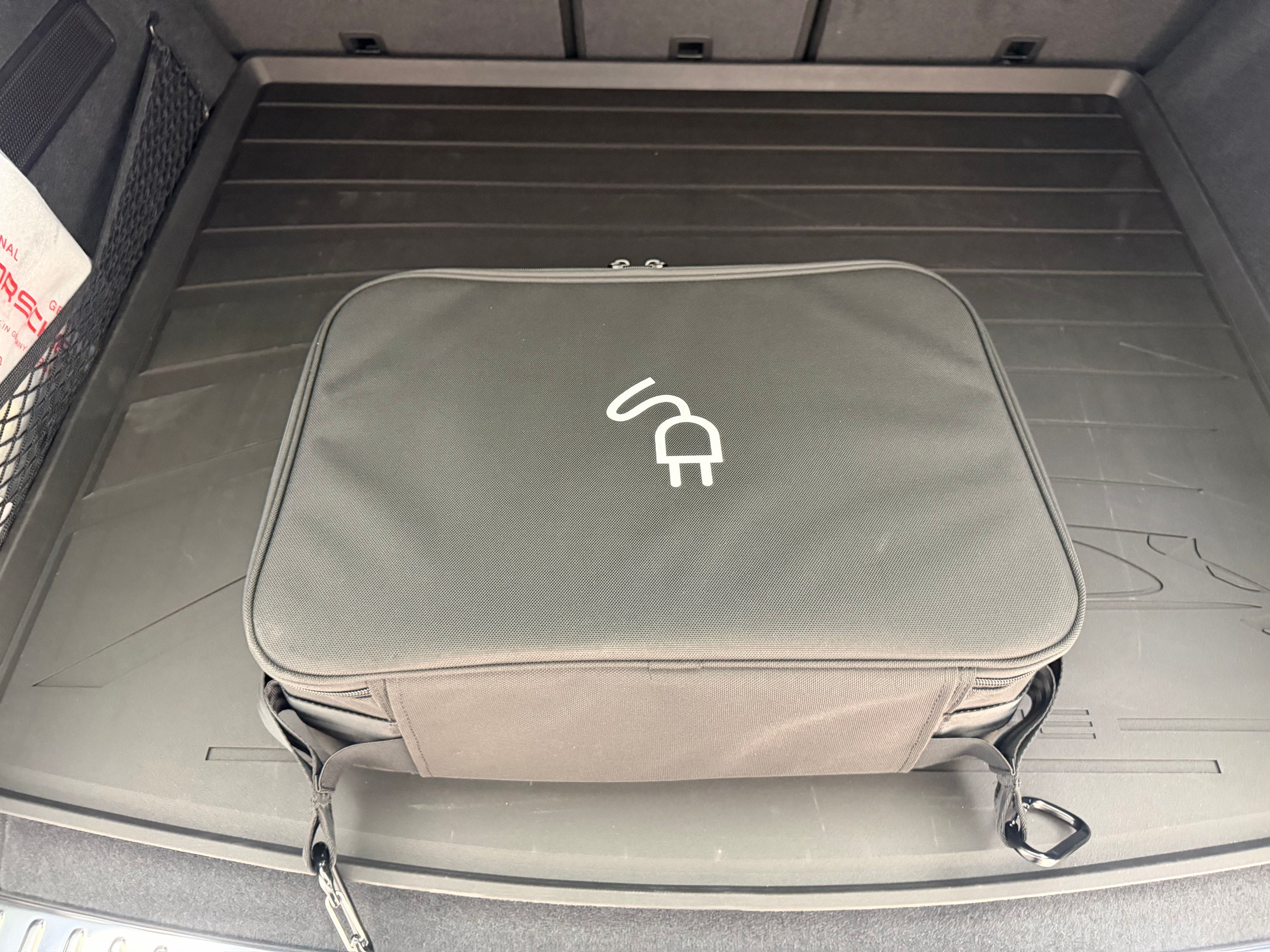 Thumbnail: 2026 Porsche Cayenne - 30