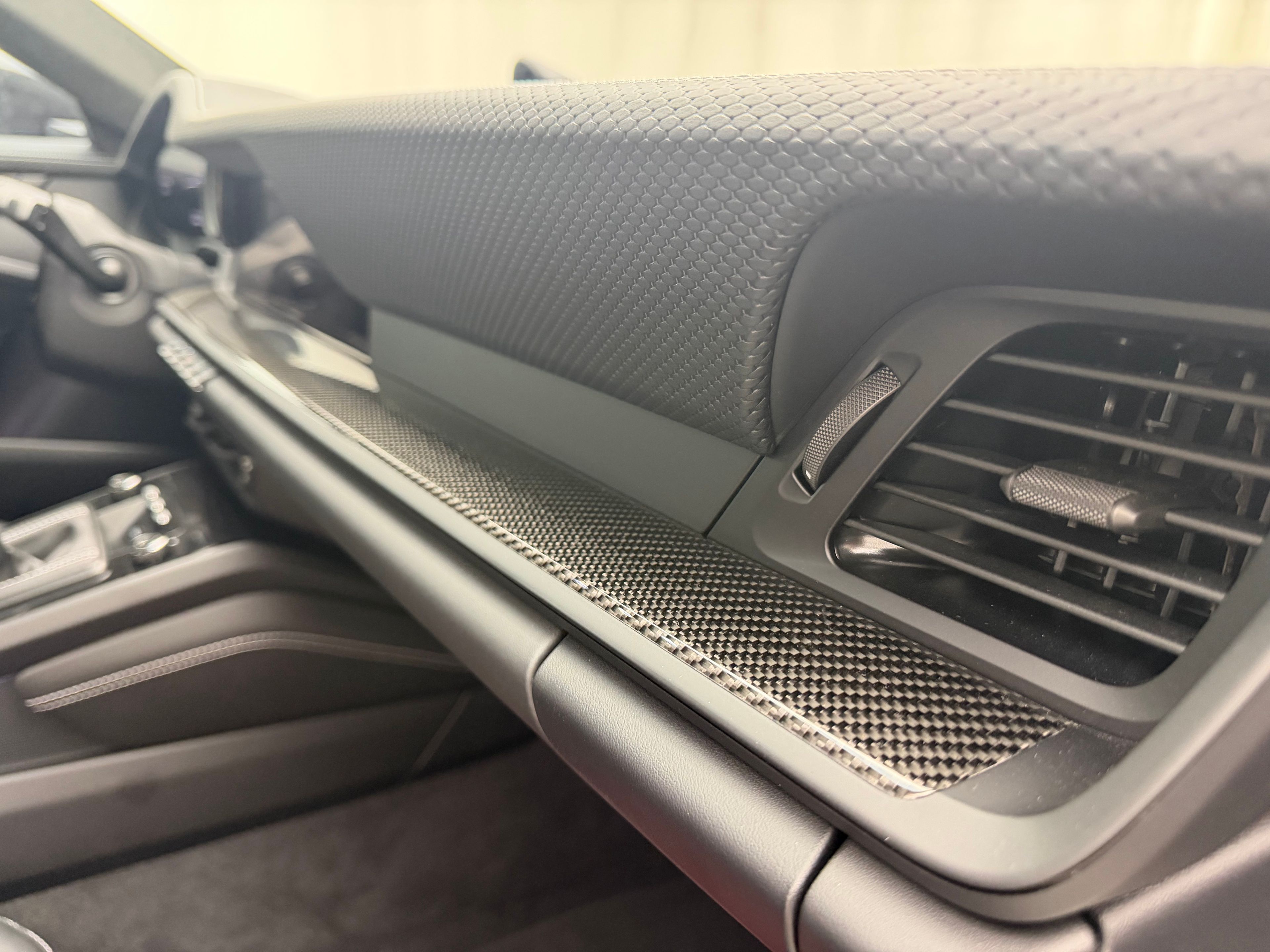 Thumbnail: 2022 Porsche 911 - 24