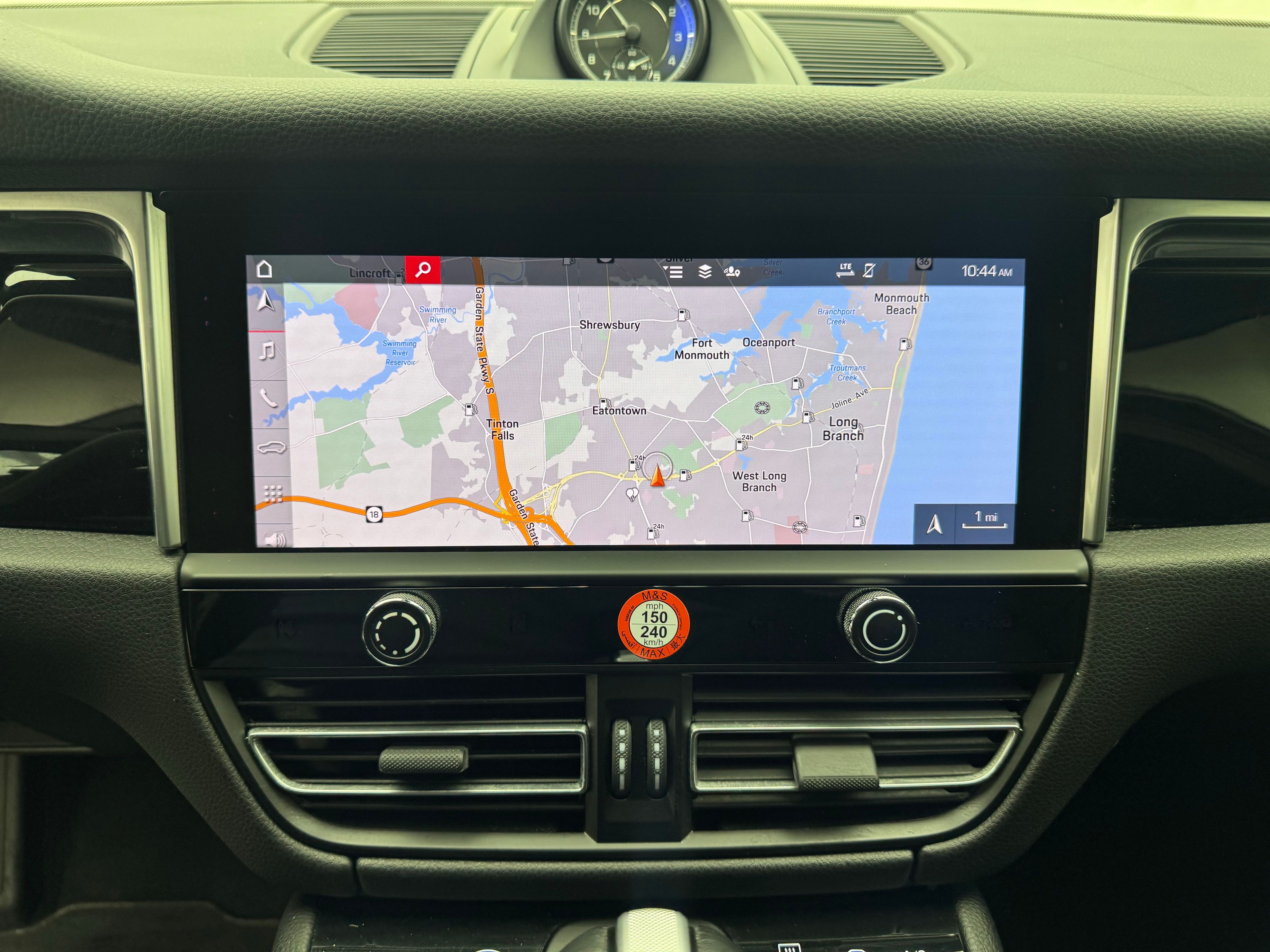 Thumbnail: 2023 Porsche Macan - 26