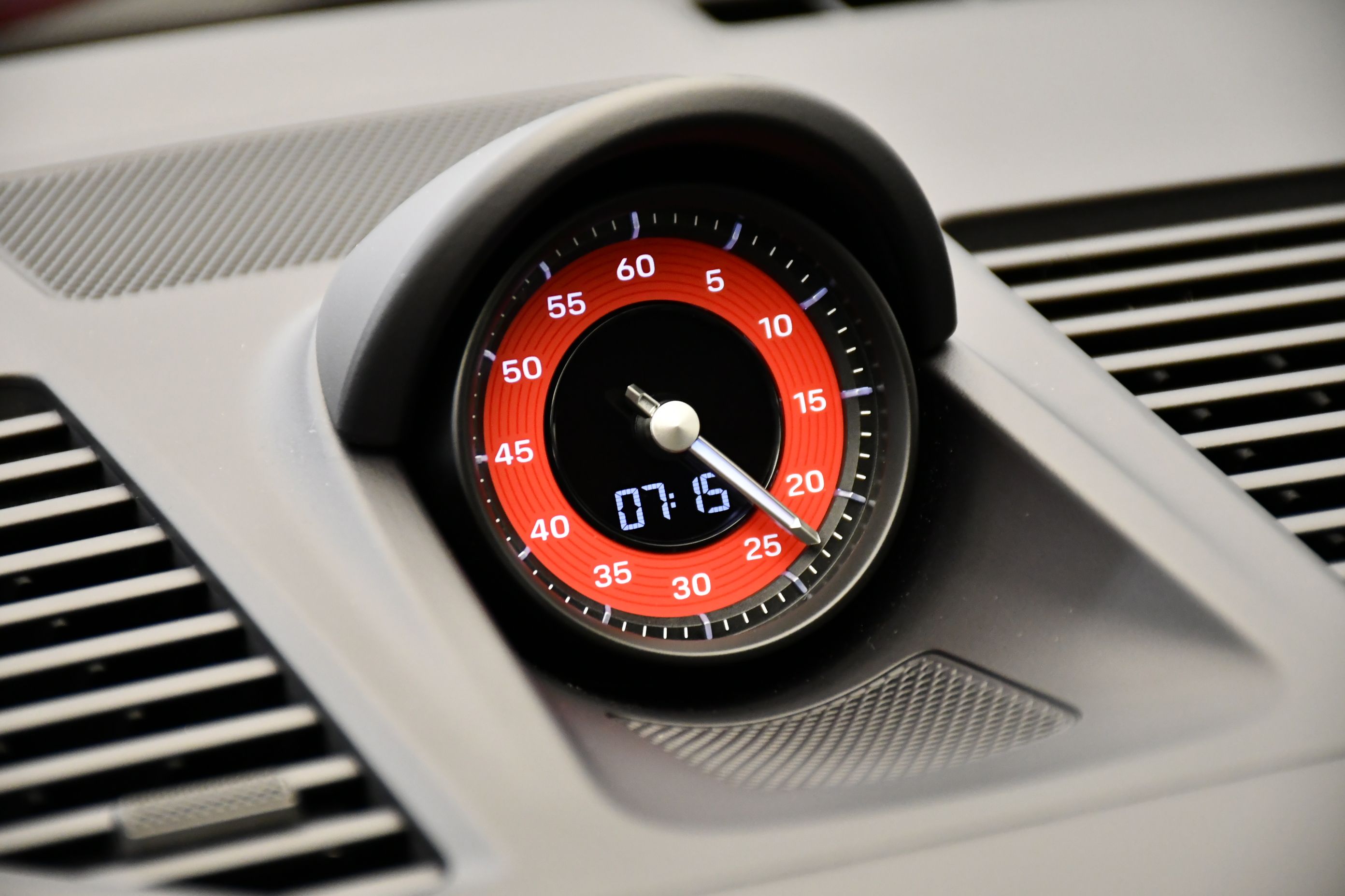 Thumbnail: 2021 Porsche 911 - 20