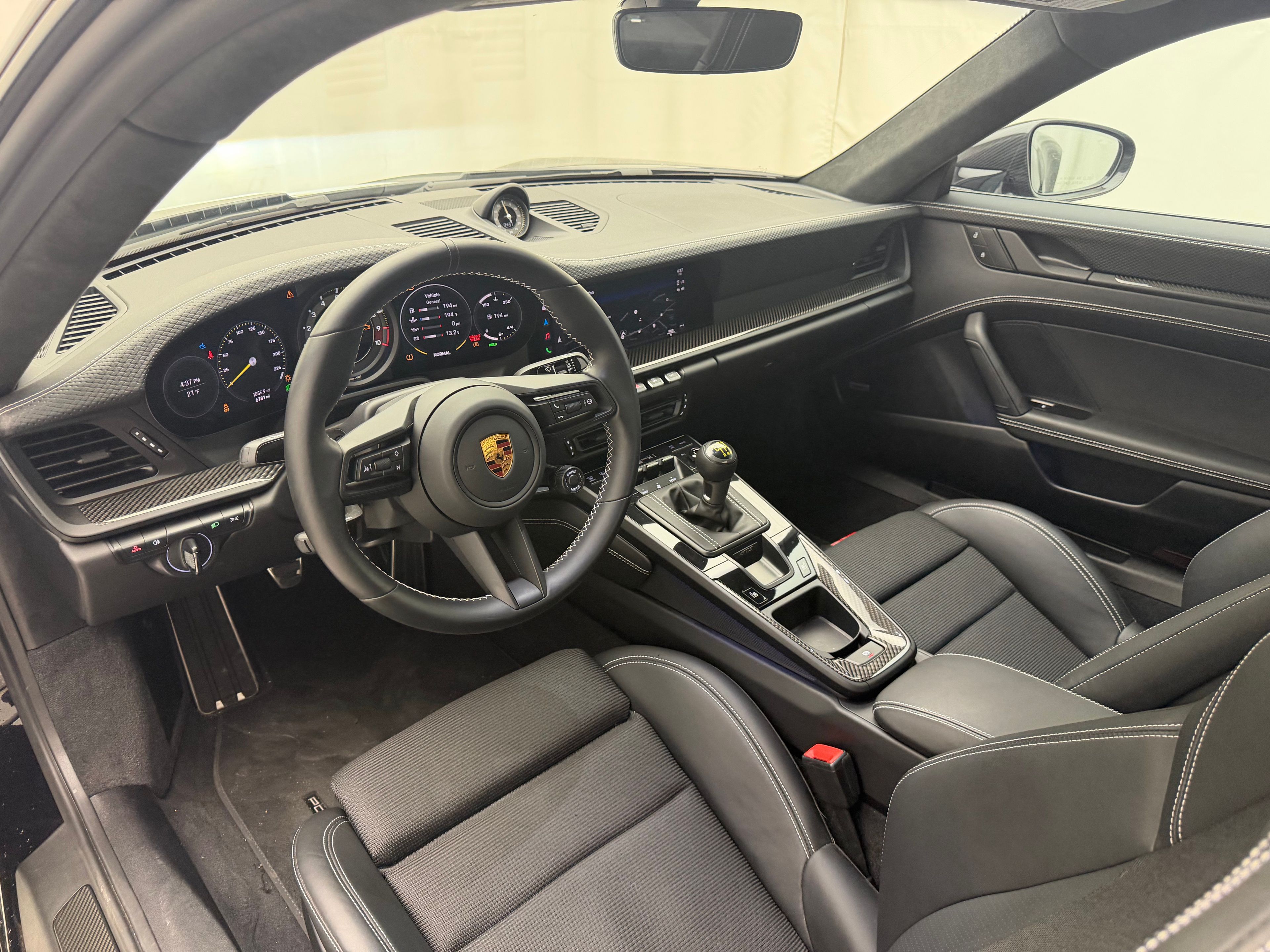 Thumbnail: 2022 Porsche 911 - 4