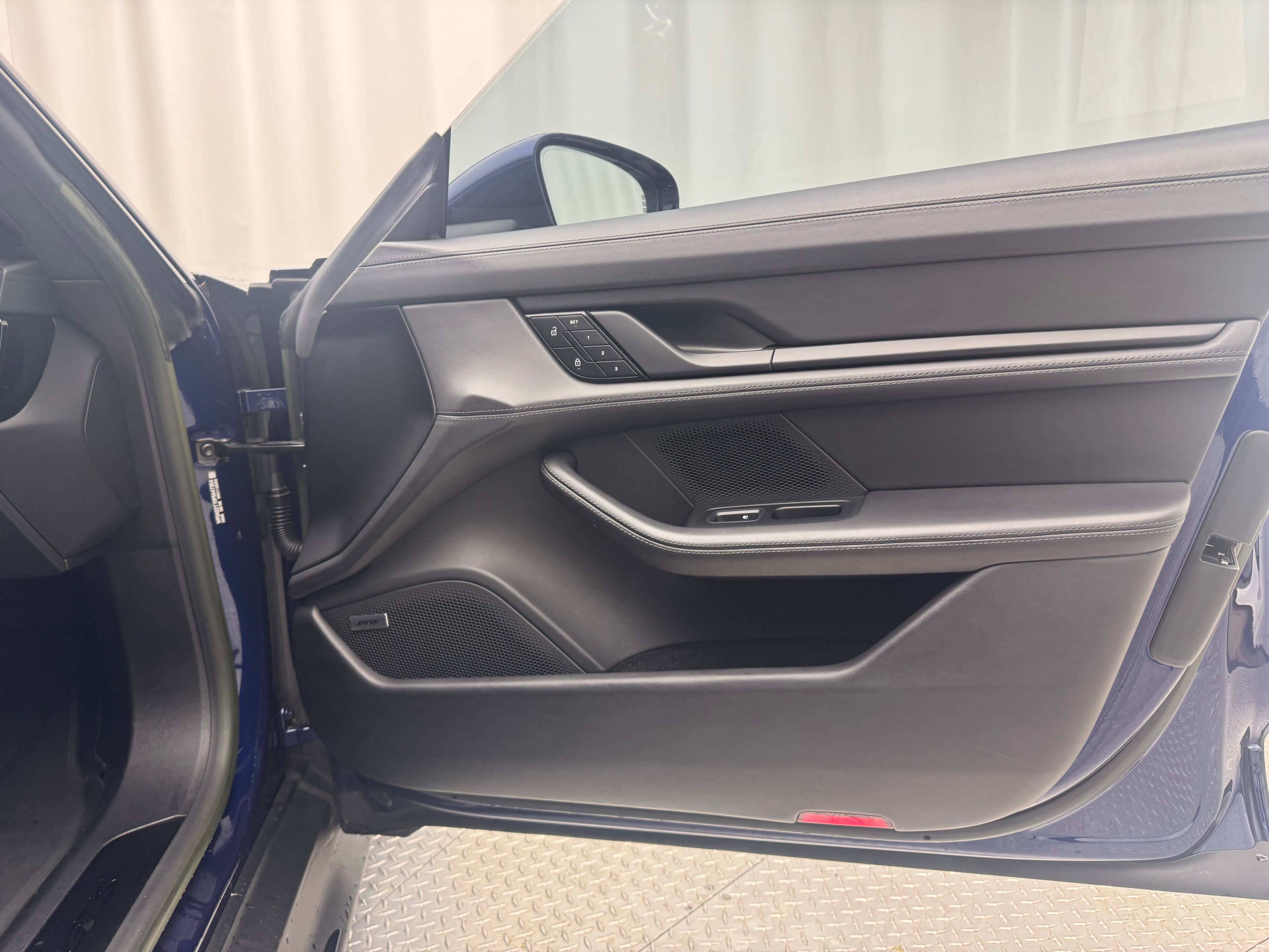 Thumbnail: 2023 Porsche Taycan - 23