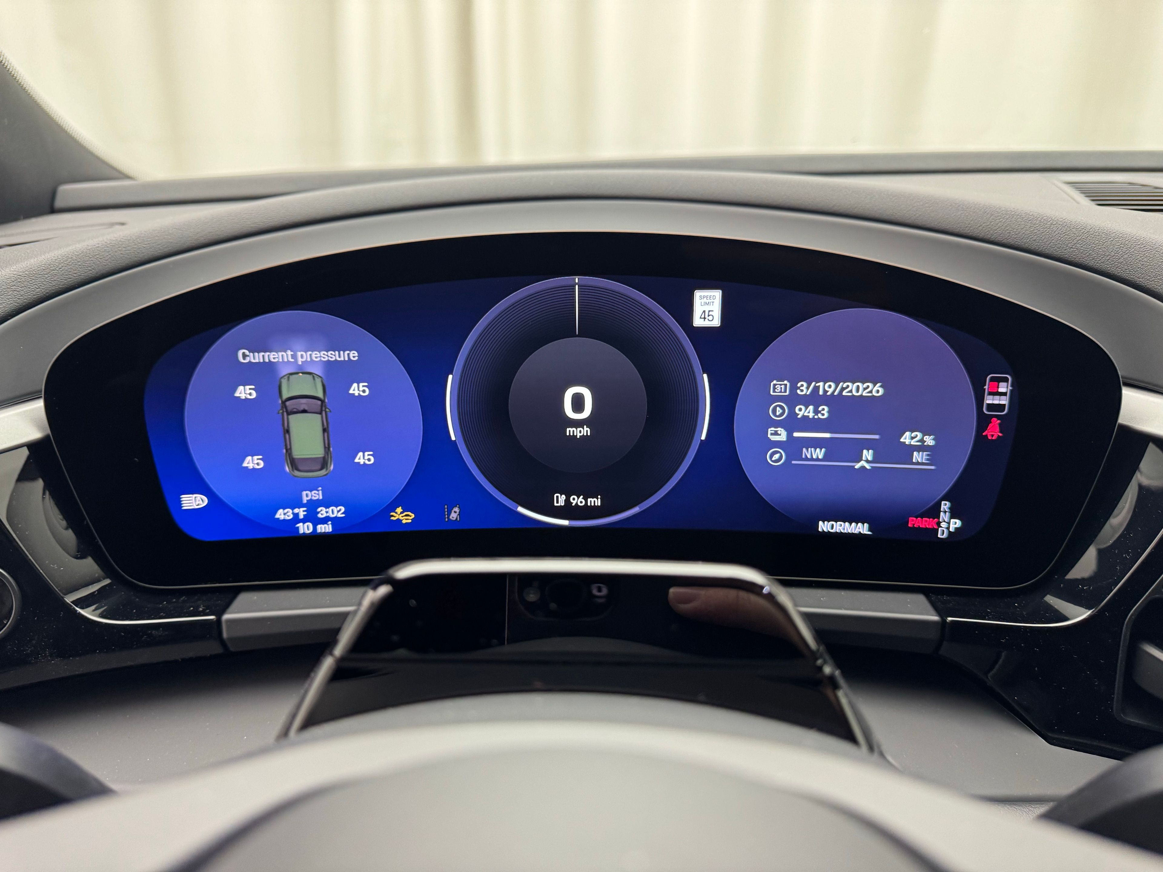 Thumbnail: 2026 Porsche Macan - 27