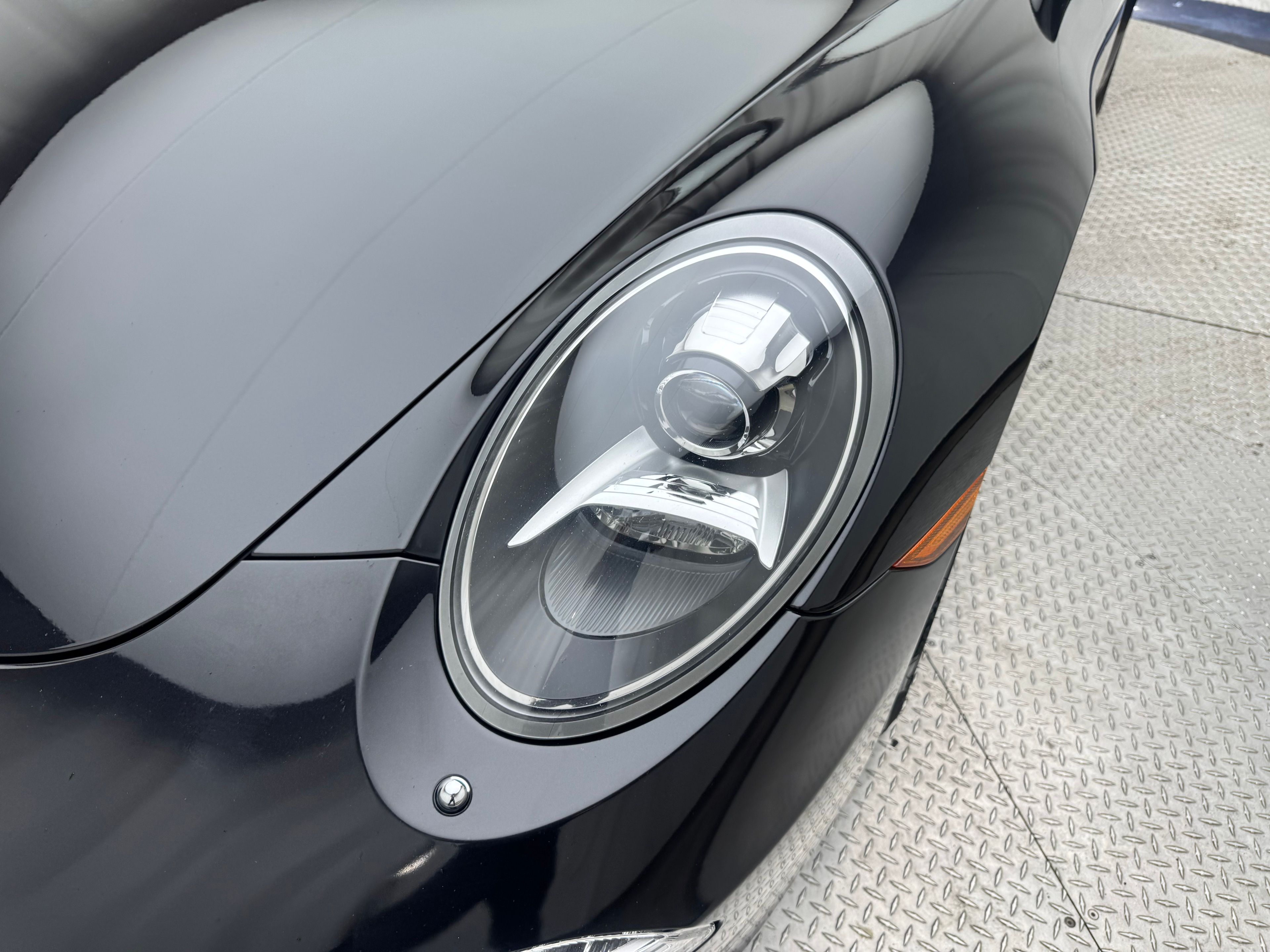 Thumbnail: 2013 Porsche 911 - 20