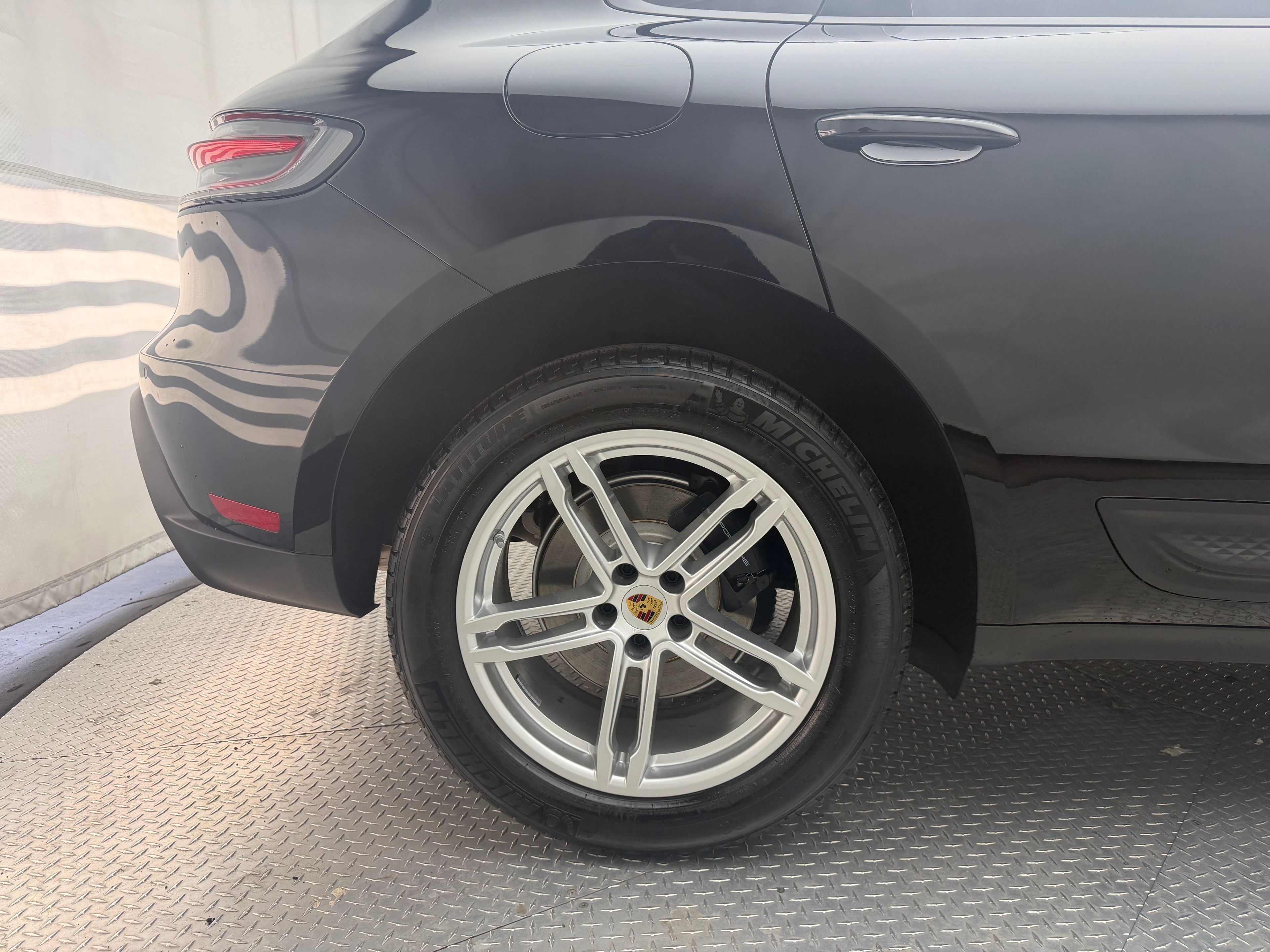 Thumbnail: 2026 Porsche Macan - 11