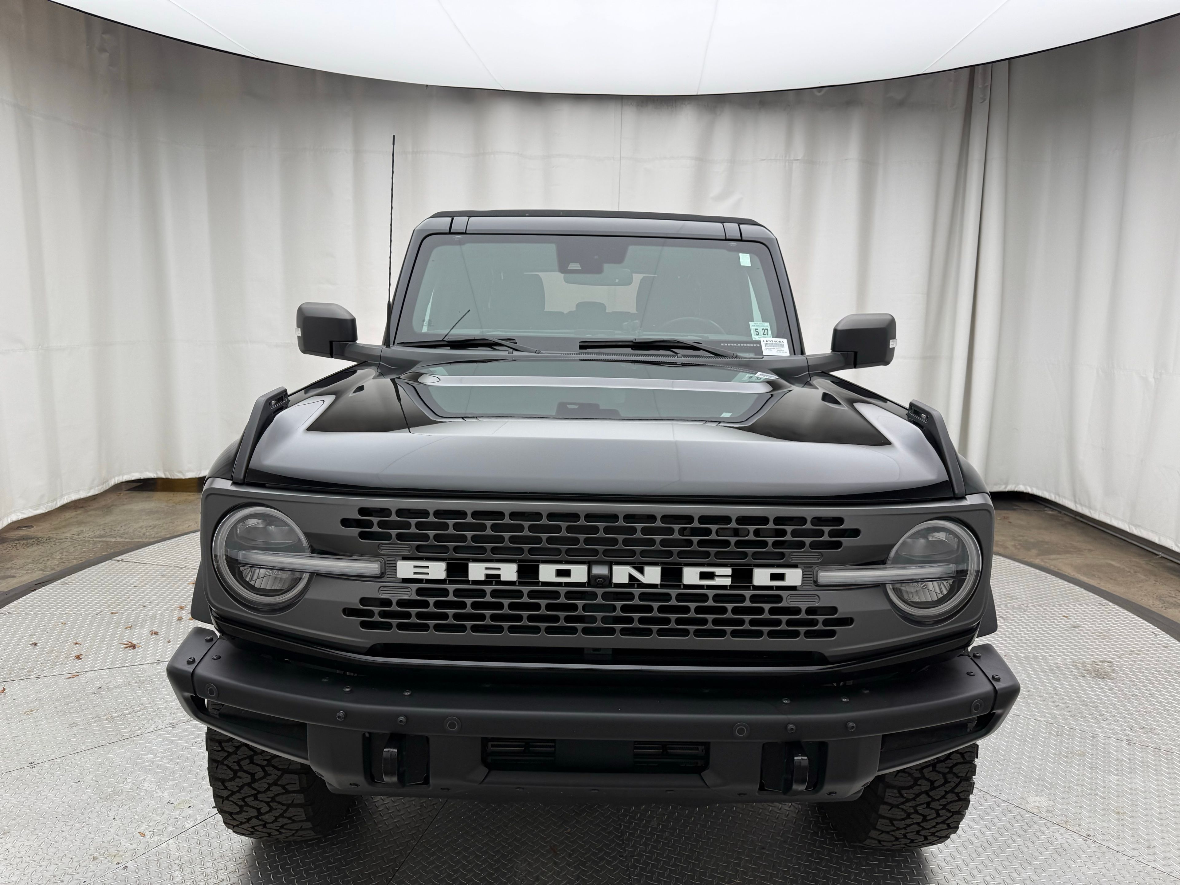 Thumbnail: 2022 Ford Bronco - 7