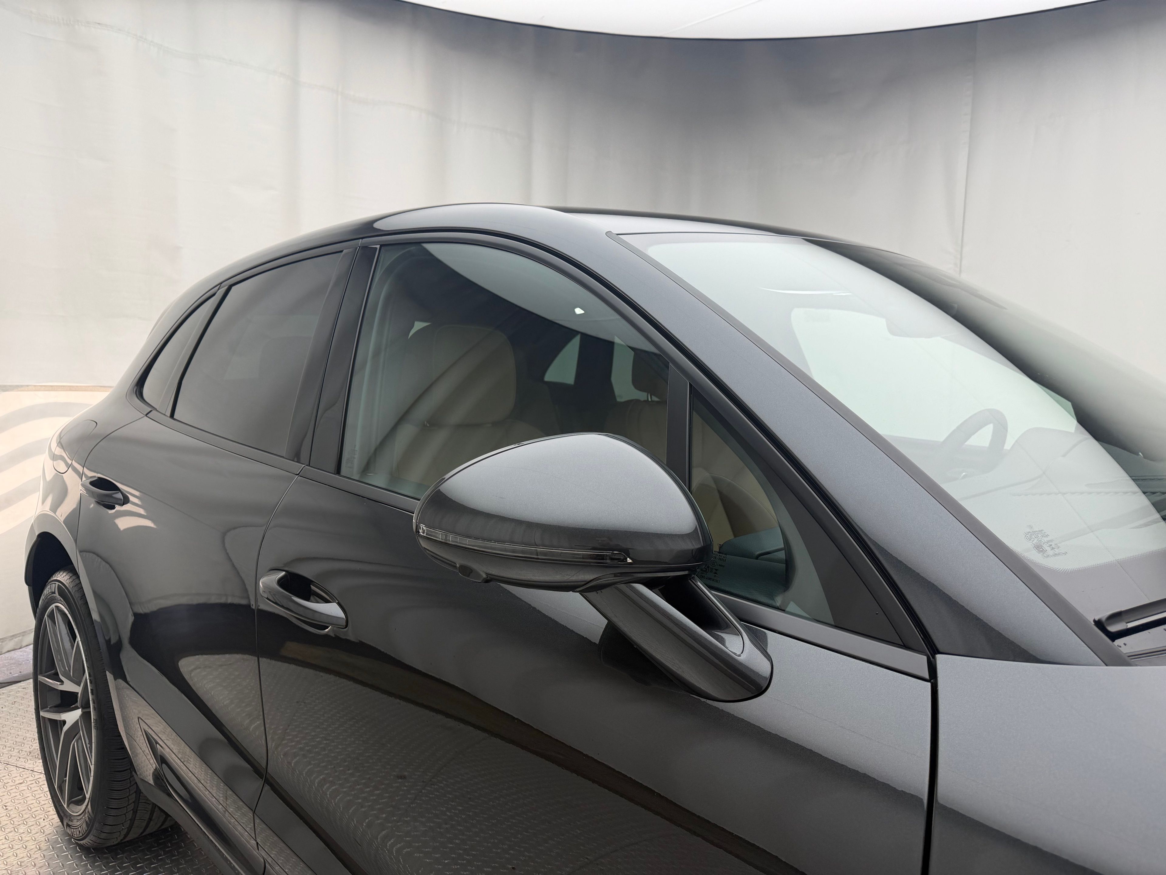 Thumbnail: 2026 Porsche Macan - 13