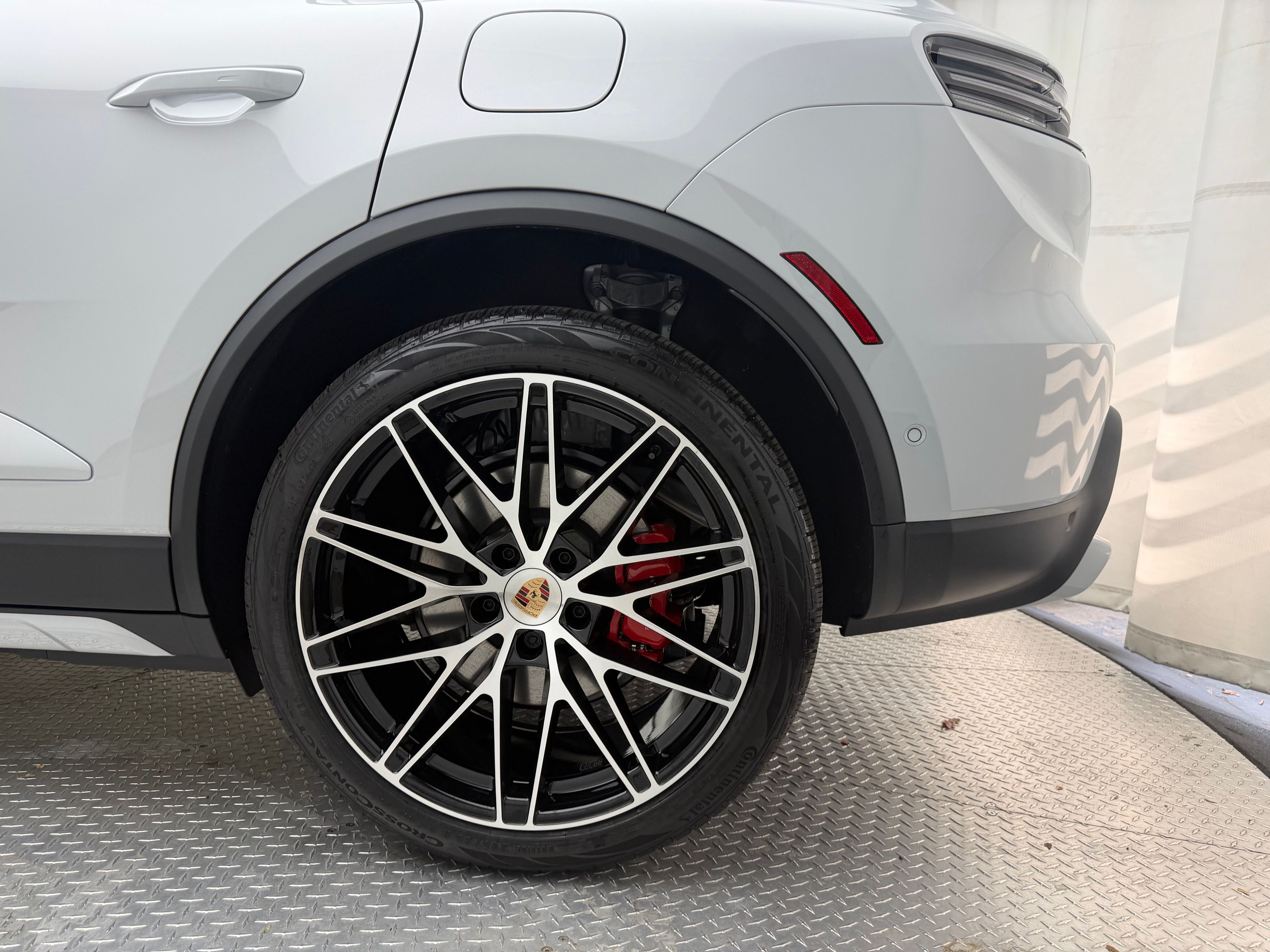 Thumbnail: 2025 Porsche Macan - 8