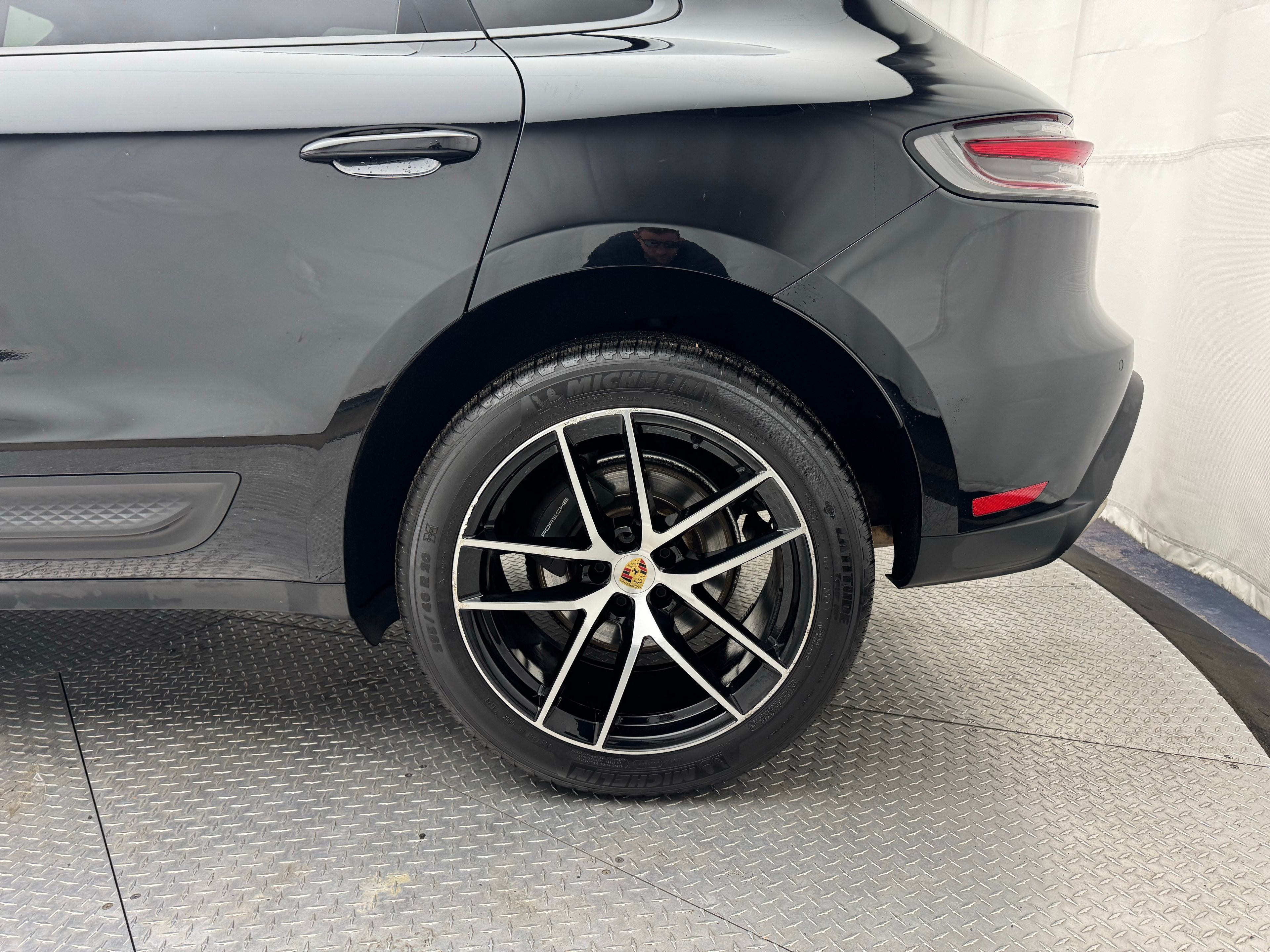 Thumbnail: 2023 Porsche Macan - 8