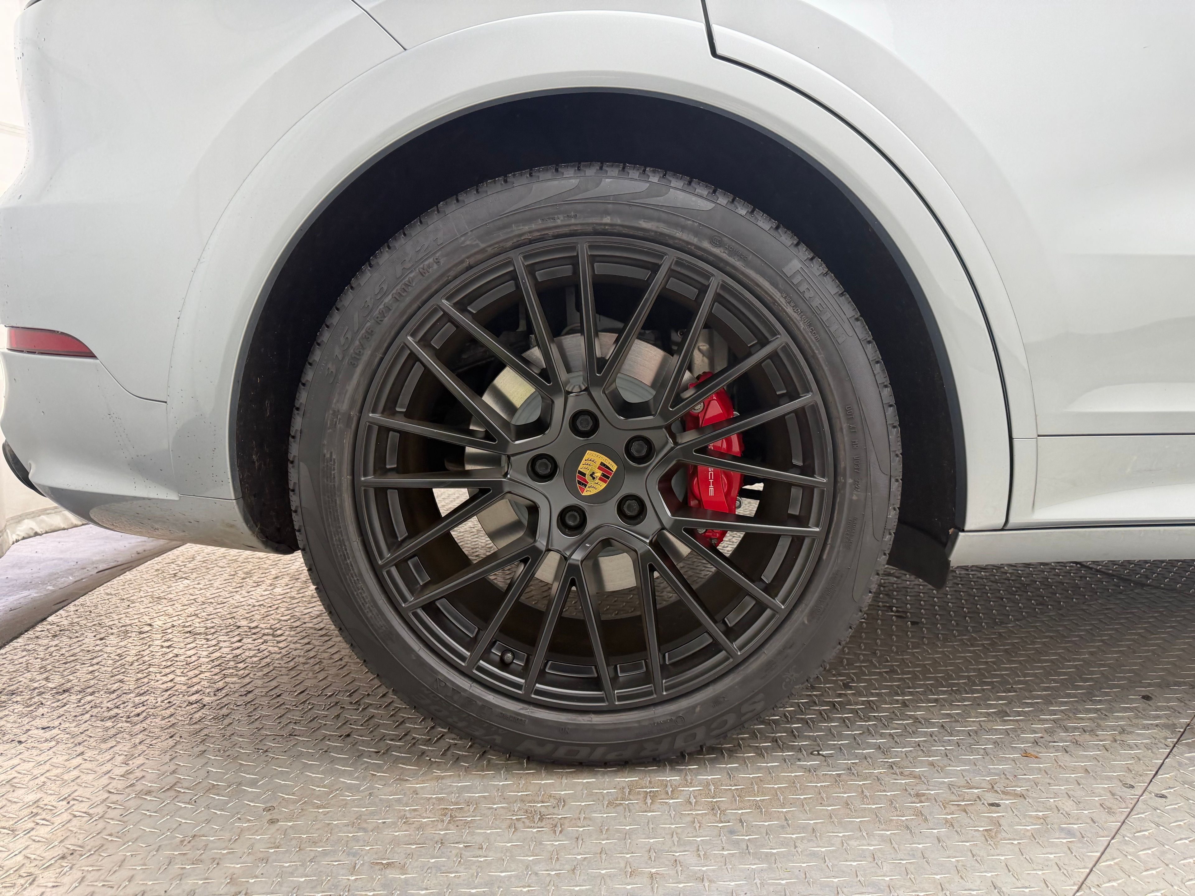 Thumbnail: 2021 Porsche Cayenne - 12