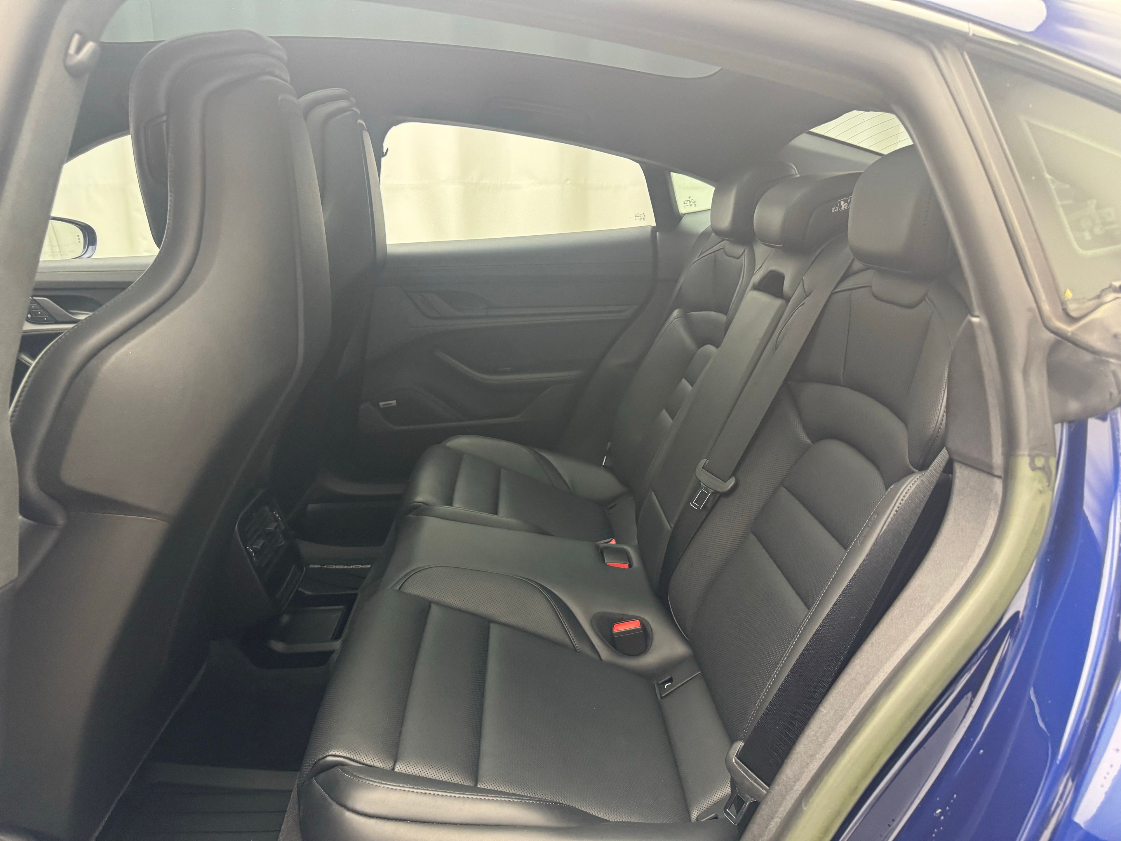 Thumbnail: 2023 Porsche Taycan - 29